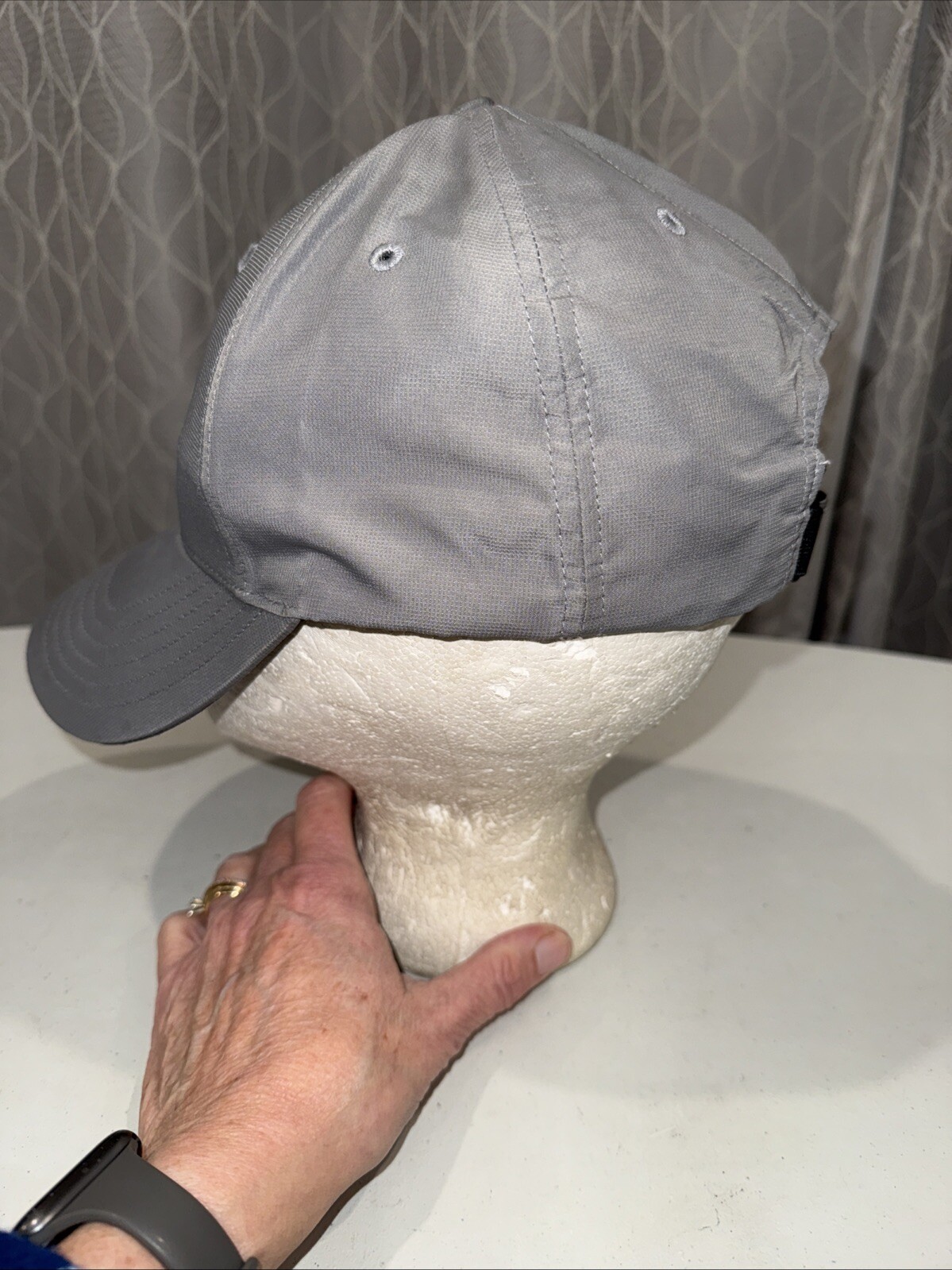 Adidas w Logo in White on Gray Polyester Light Weight Gray Hat Cap Hook Loop EUC