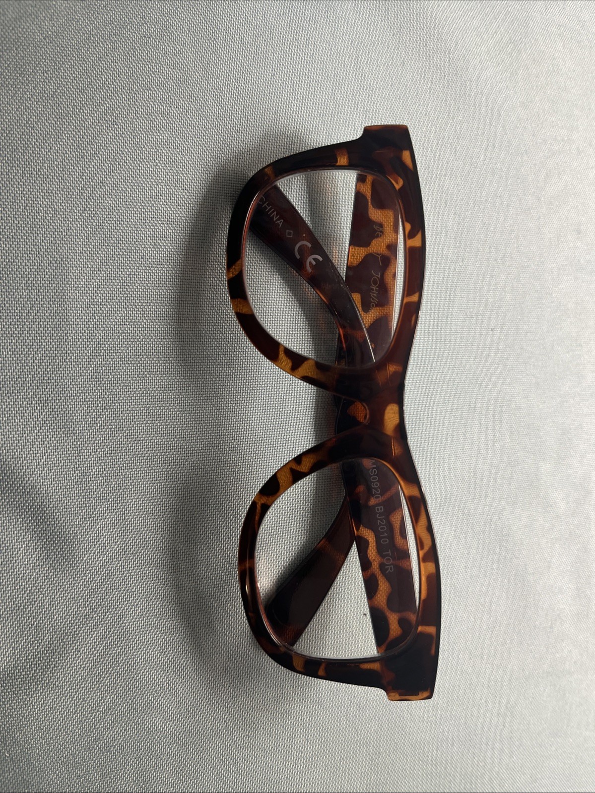 Betsey Johnson nonprescription glasses. Tortoiseshell model MS0920 BJ2010 TOR