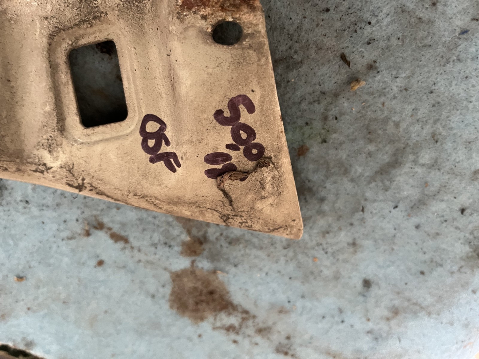 Fiat 500 Driver Offside Wing Bracket #006