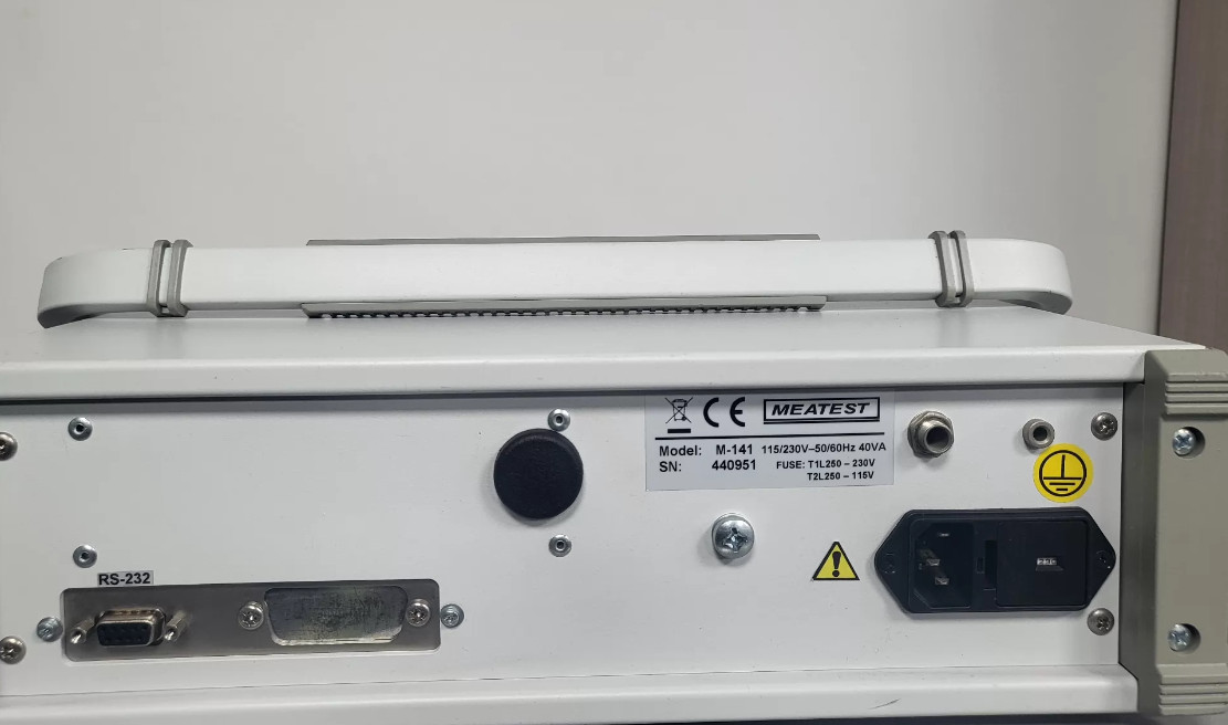 1pcs Meatest m-141 m141 MULTIFUNCTION CALIBRATOR 750V