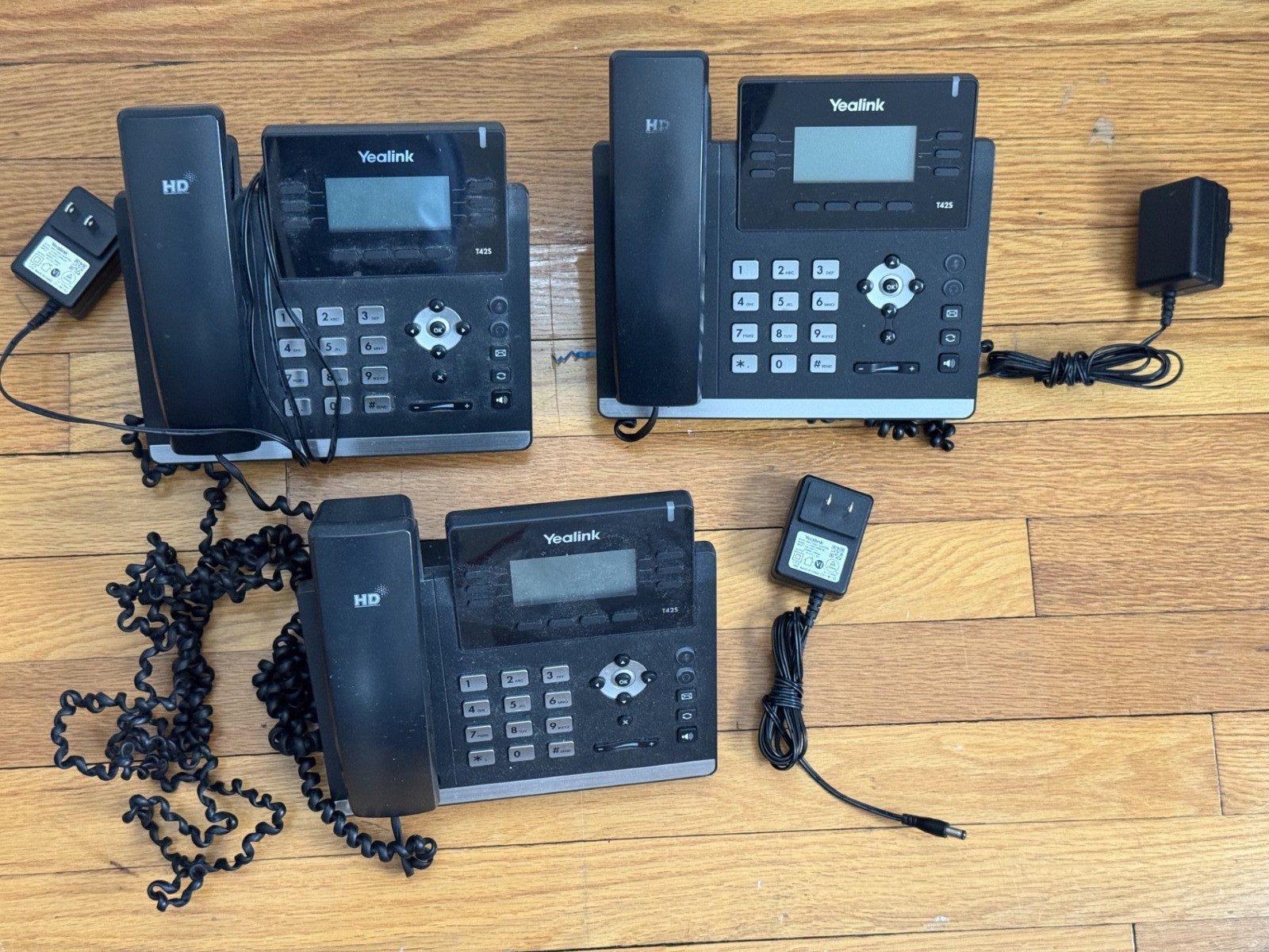 3 SIP-T42S YEALINK Ultra Elegant Gigabit IP PHONE