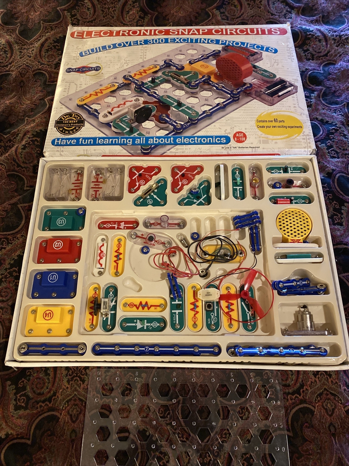 ELECTRONIC SNAP CIRCUITS by ELENCO Model SC-300 USED KIT DR TOY UNTESTED