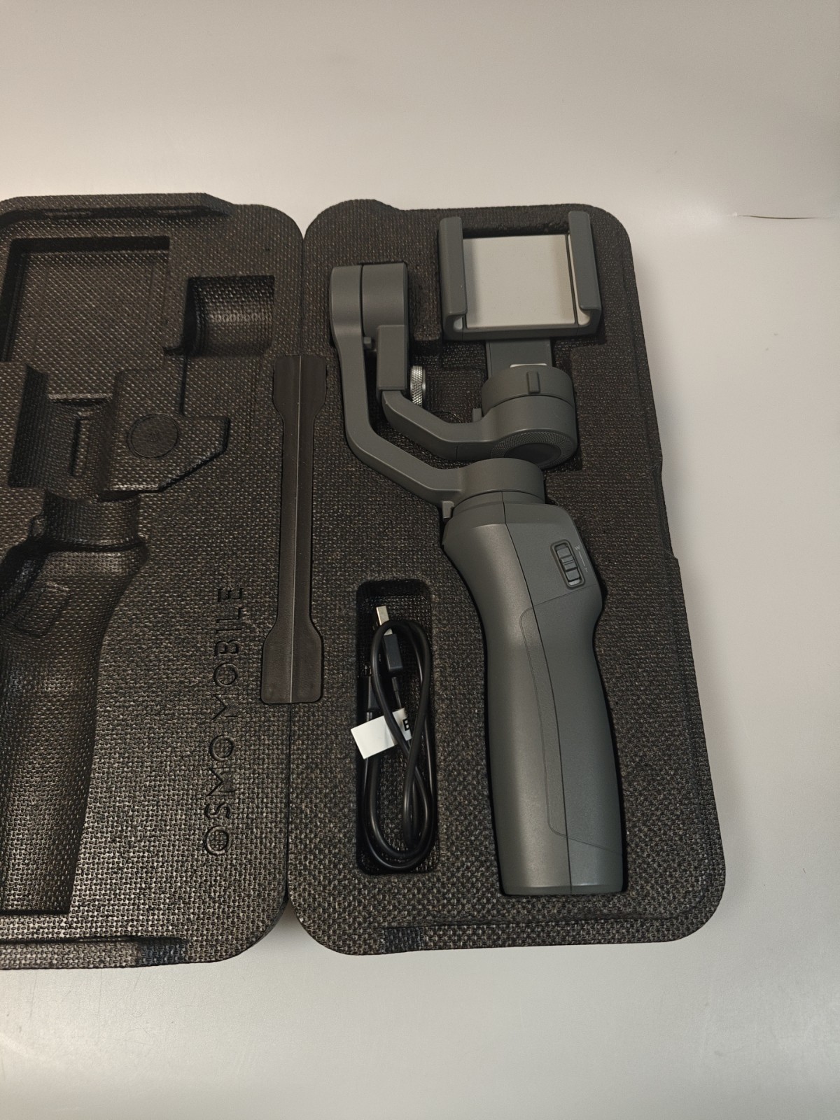 DJI osmo mobile 2 For Parts Yes It Powers Up & Moves Slightly Parts Only Sell