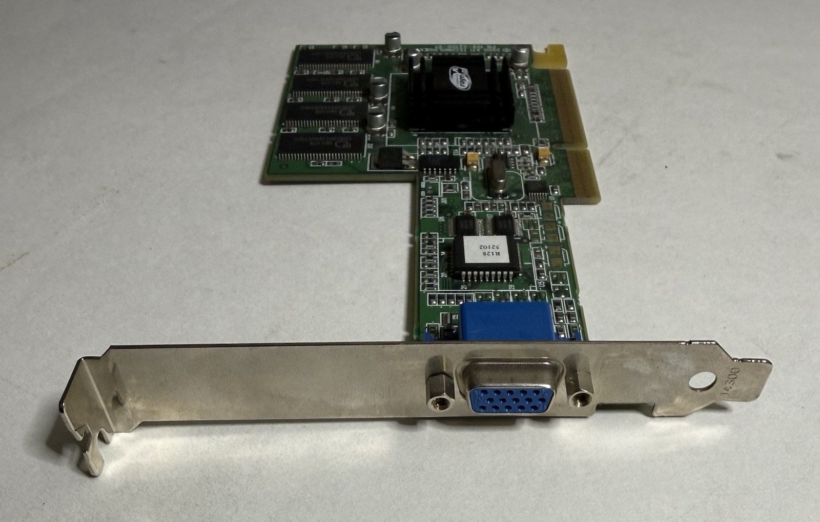 109-52100-01 ATI Rage 128 32MB AGP video graphics card