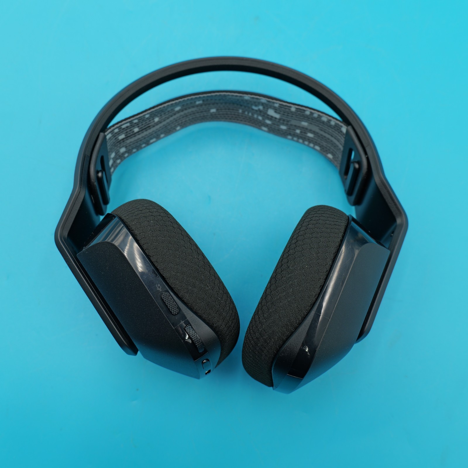 Logitech G733 LIGHTSPEED Wireless Gaming RGB Headset (Read description)