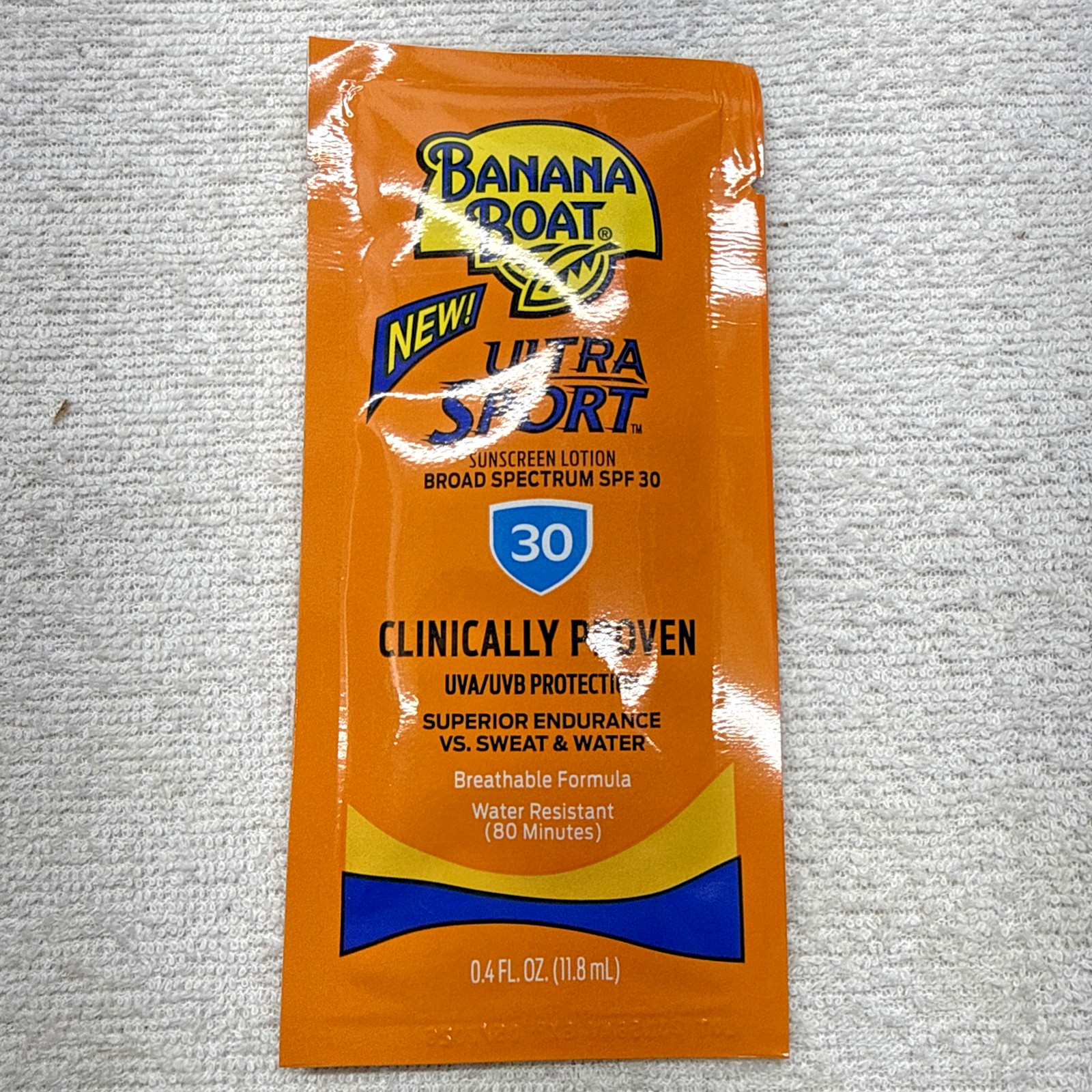 Banana Boat Sport Sunscreen, SPF 30 Lotion, Travel Packets, 0.4 Oz (200 Packs)