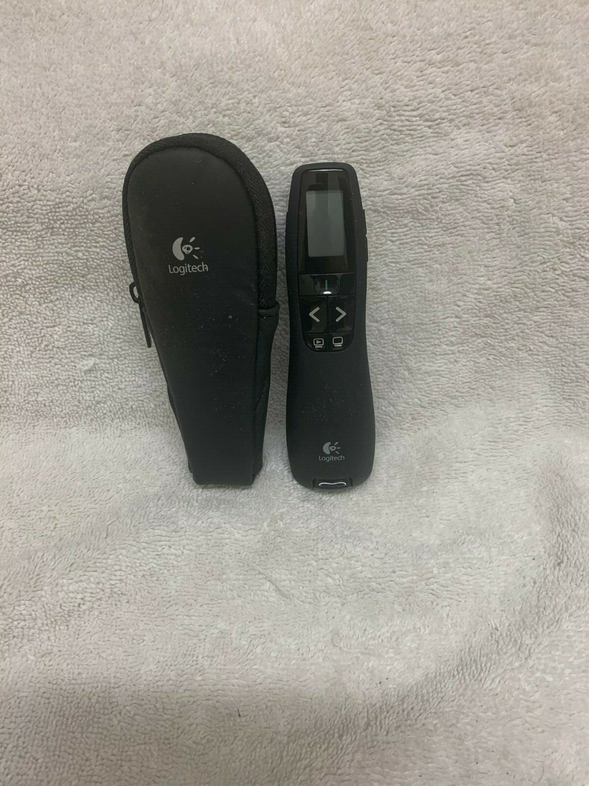 Logitech R-R0003 Wireless Professional Presenting Remote With Carrying Pouch