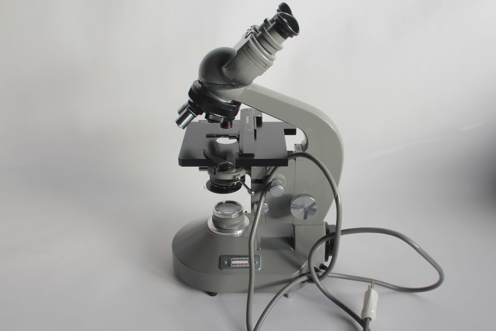 Vintage Olympus EHS binocular microscope from 1950 (76008)