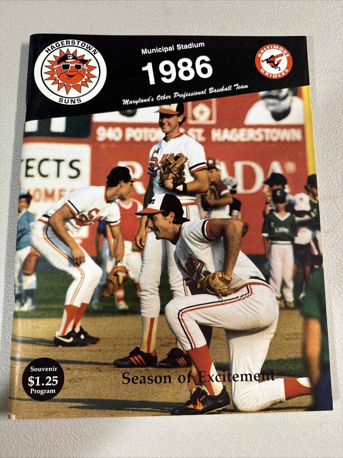 1986 Hagerstown Suns Souvenier Program Unscored VS Peninsula White Sox