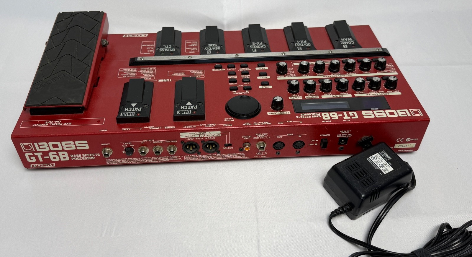 Boss GT-6B Bass Multi Effects Processor Pedal Tested Working from Japan Used