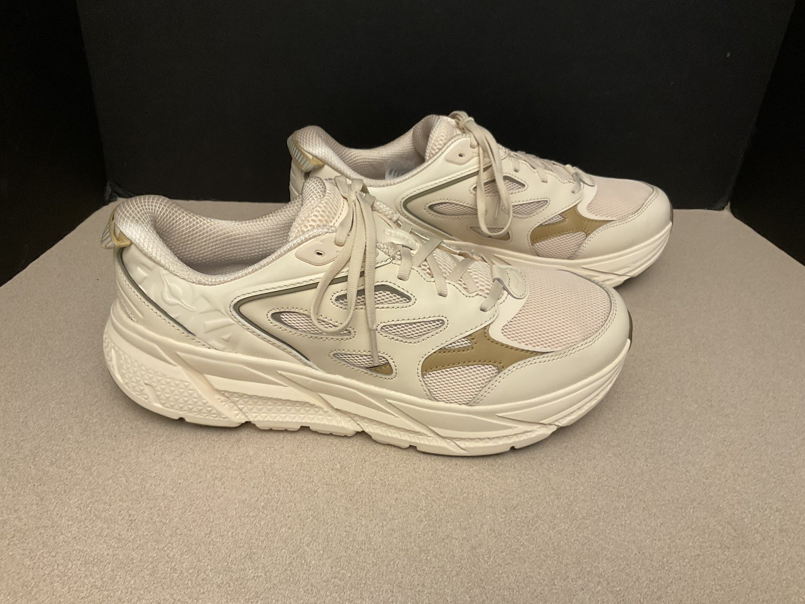New! Hoka One One Clifton L “Vanilla Wheat” Running Shoes. Men’s 12. Women’s 13.