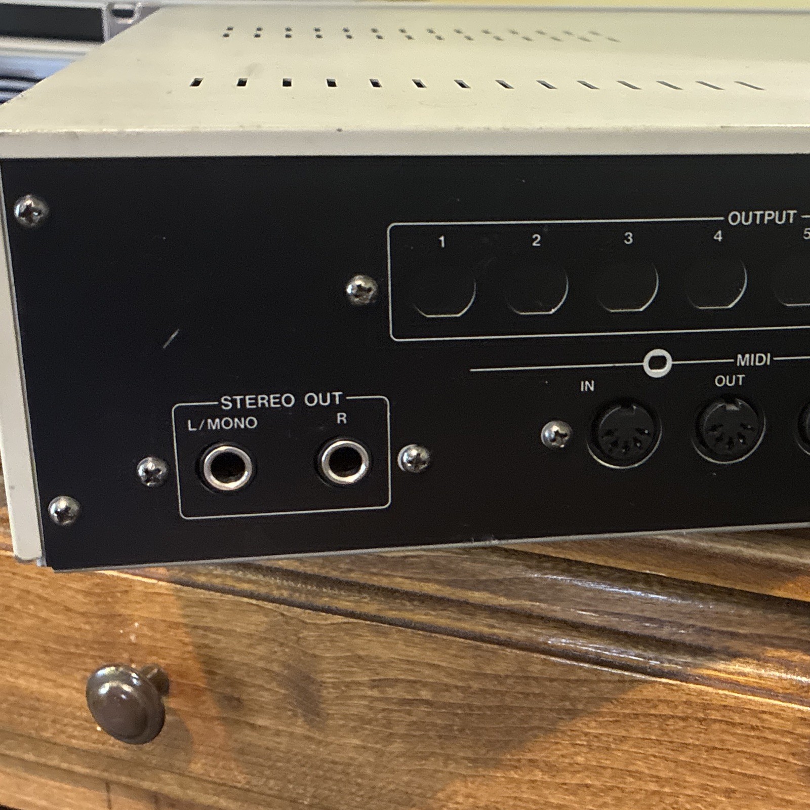 Akai S2000 MIDI Stereo Digital Rackmount Sampler Silver converted to USB