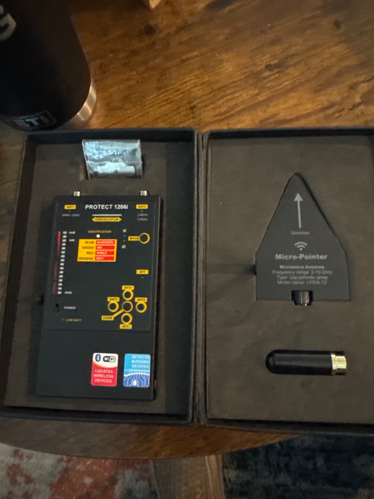 PROTECT 1206i Professional Bug & Hidden Camera Detector - Excellent Condition