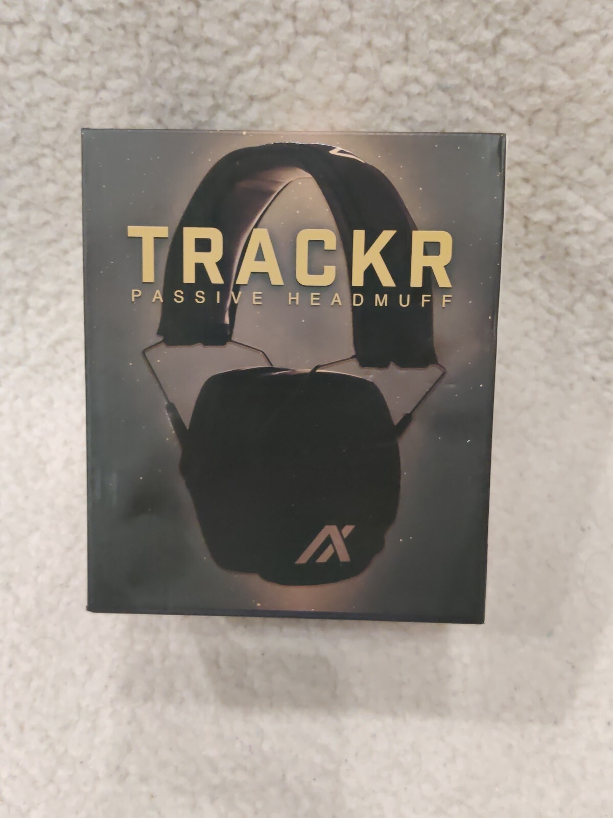 Trackr Passive Headmuff - Brand New