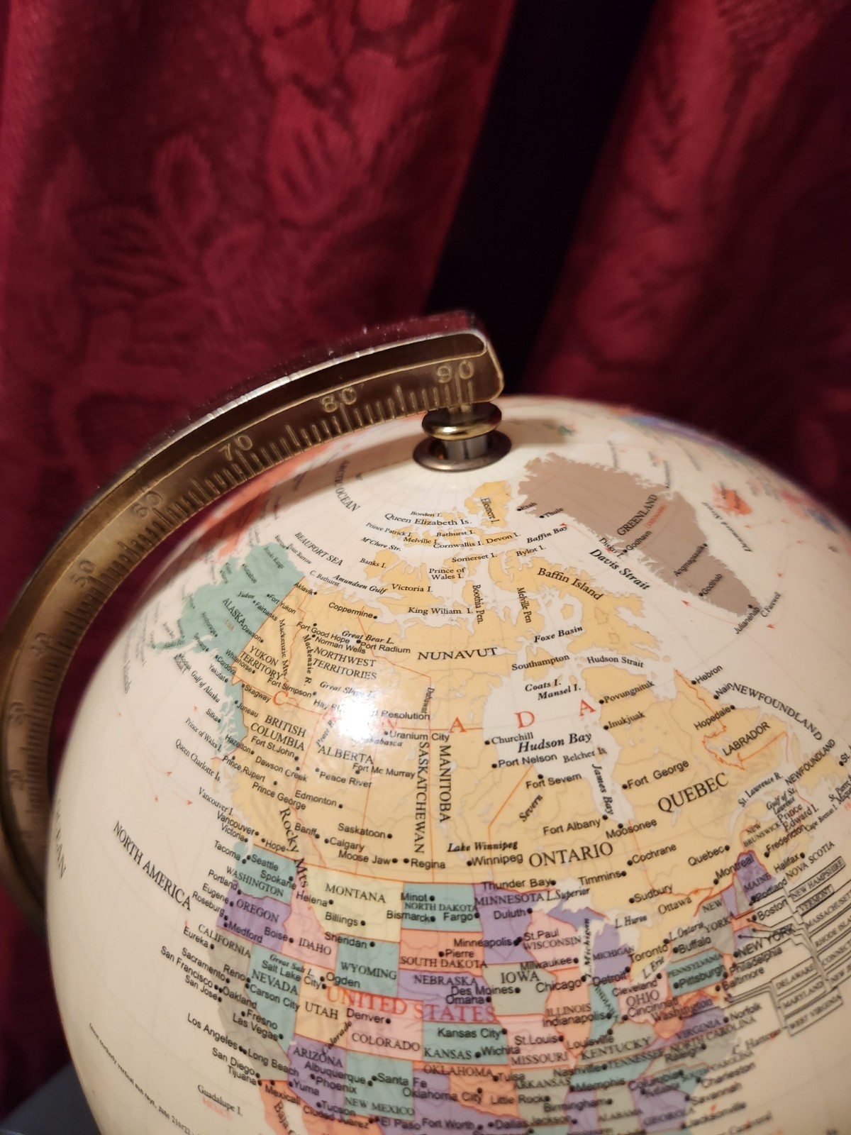 8" Fucashun Lighted Globe Lamp