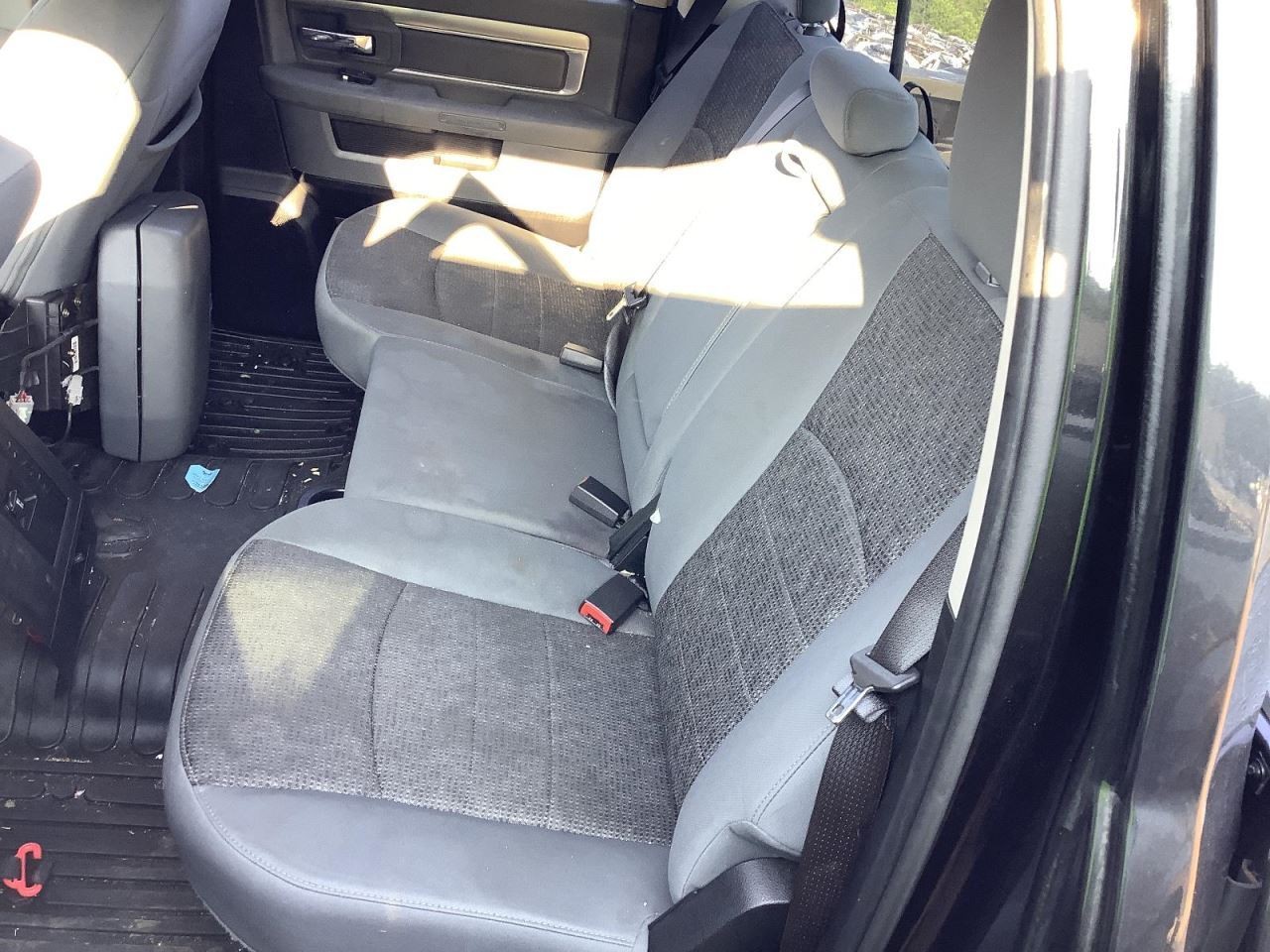 TDODR1500 2015 Glove Box 4692580
