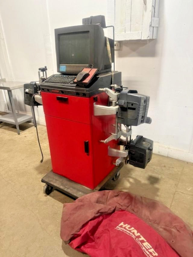 Hunter P 411M wheel alignment machine WITH EXTRA PARTS, MANUAL Read Description!