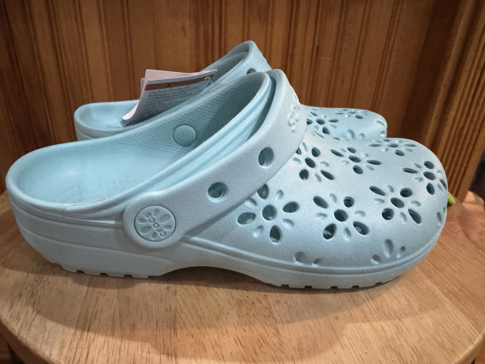 Kids Crocs Classic Floral Cut Out Clogs Auqamarine Blue Size J3 NWT
