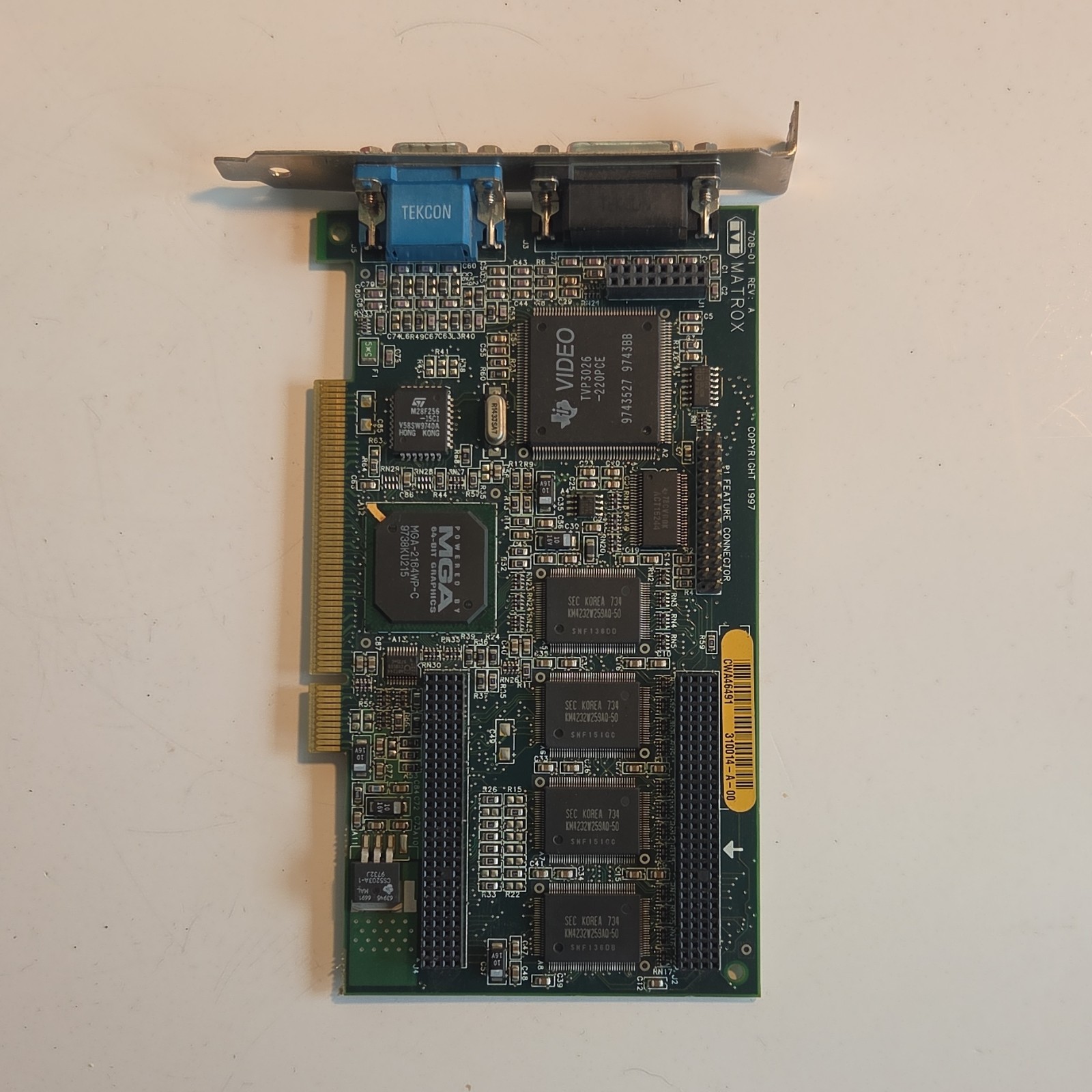Vintage Matrox MGA Millennium II PCI Graphics Card.