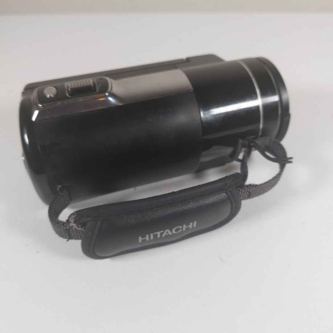 Hitachi Full HD Digital Video Camcorder DZHV593E Untested Bare Unit