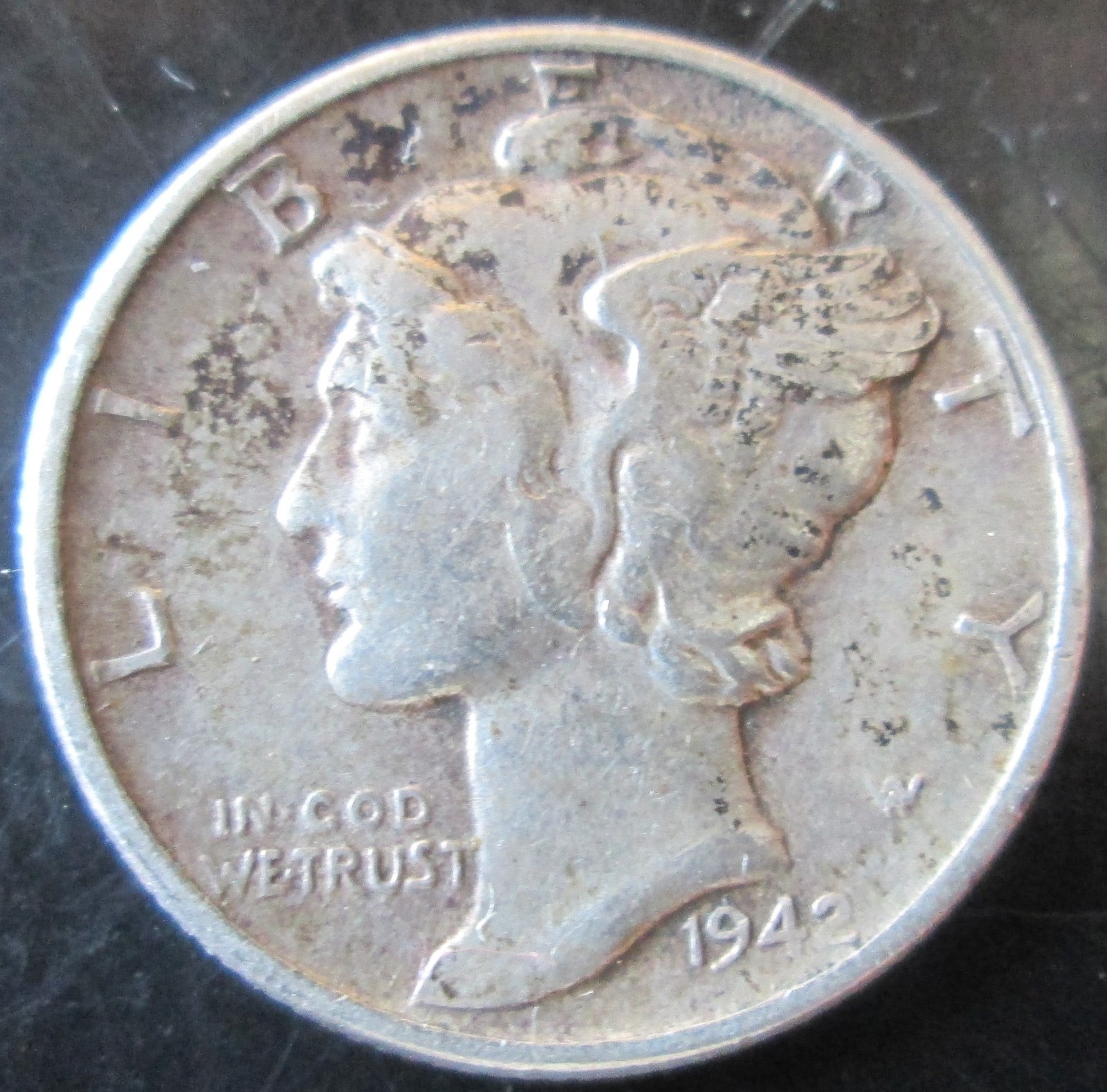 1942-P MERCURY DIME, 90% SILVER, XF CONDITION, FULL BANDS CIRCULATED NOT CLEANED