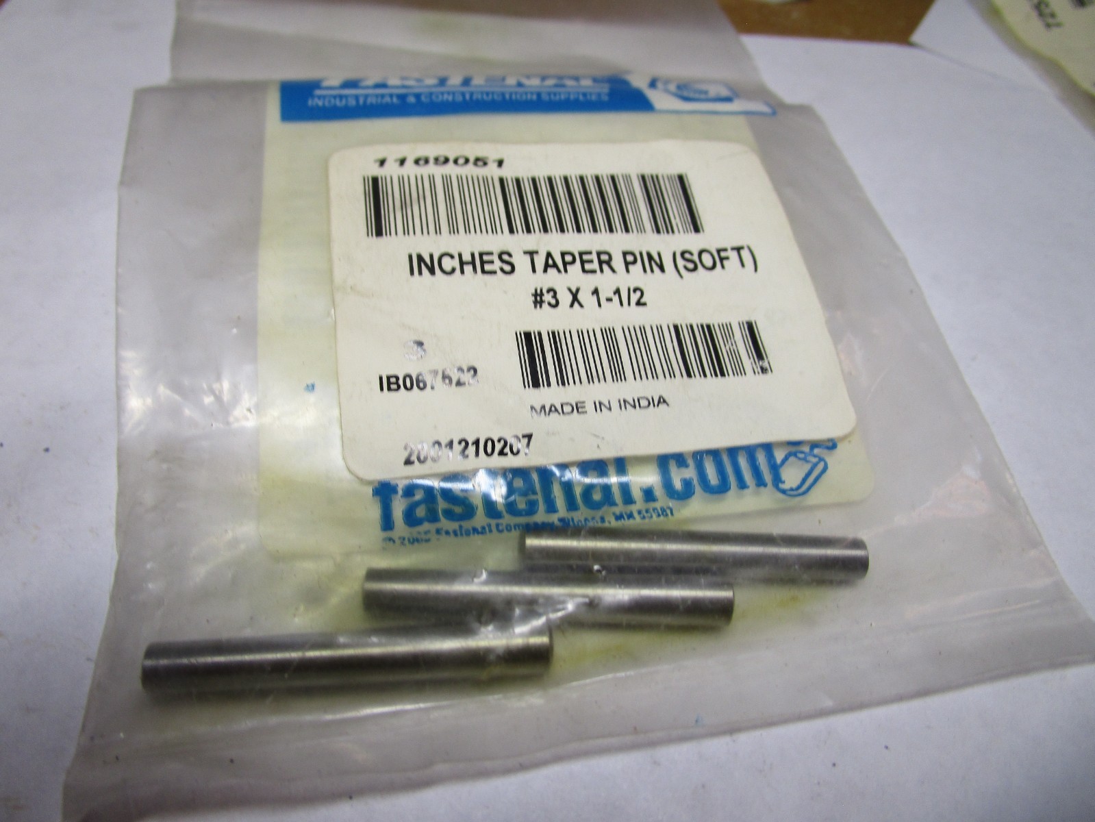 #3 0.188"-7/32"EndDia 1-1/2"L Plain C/S Std Tapered Pin QTY 3