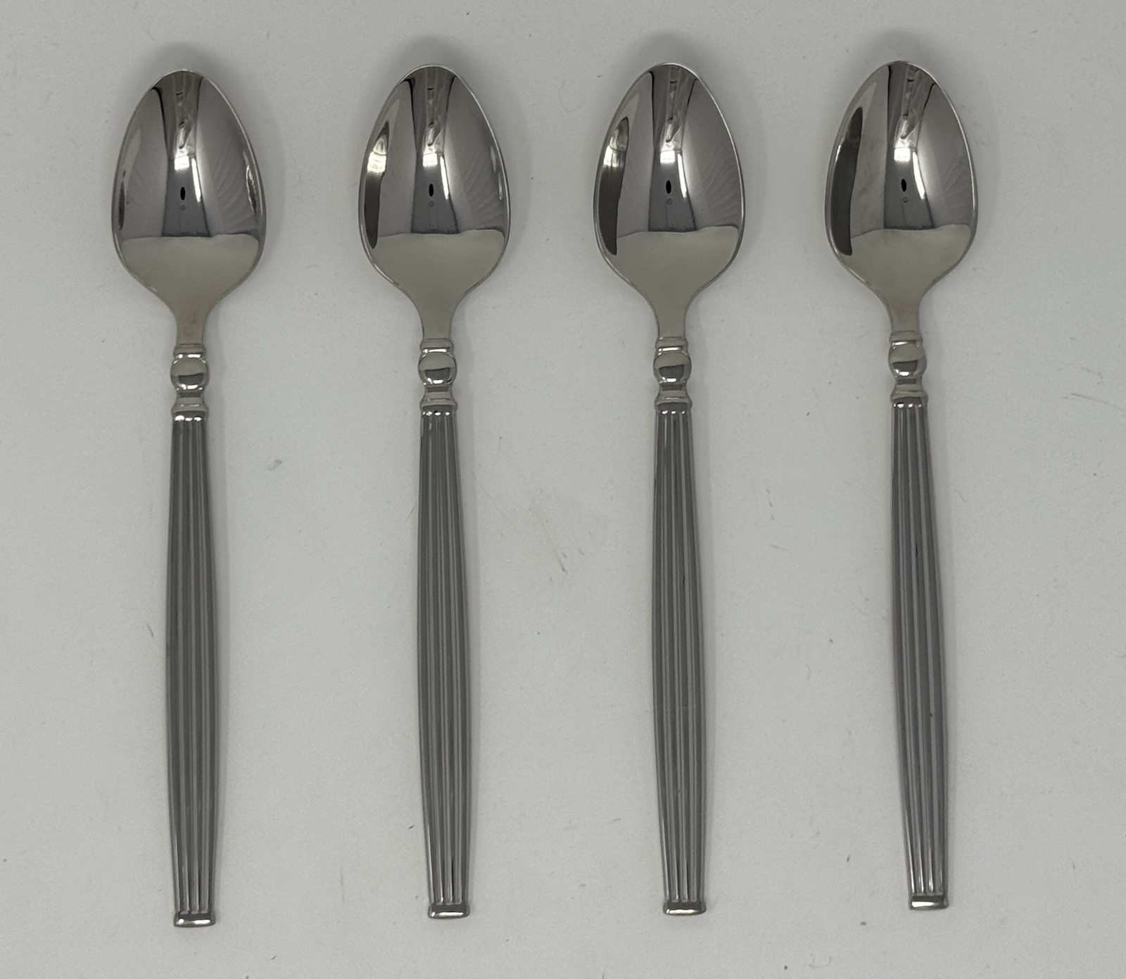 Wedgwood Colosseum Set of 4 Iced Tea Spoons 7 3/8" Quality 18/10