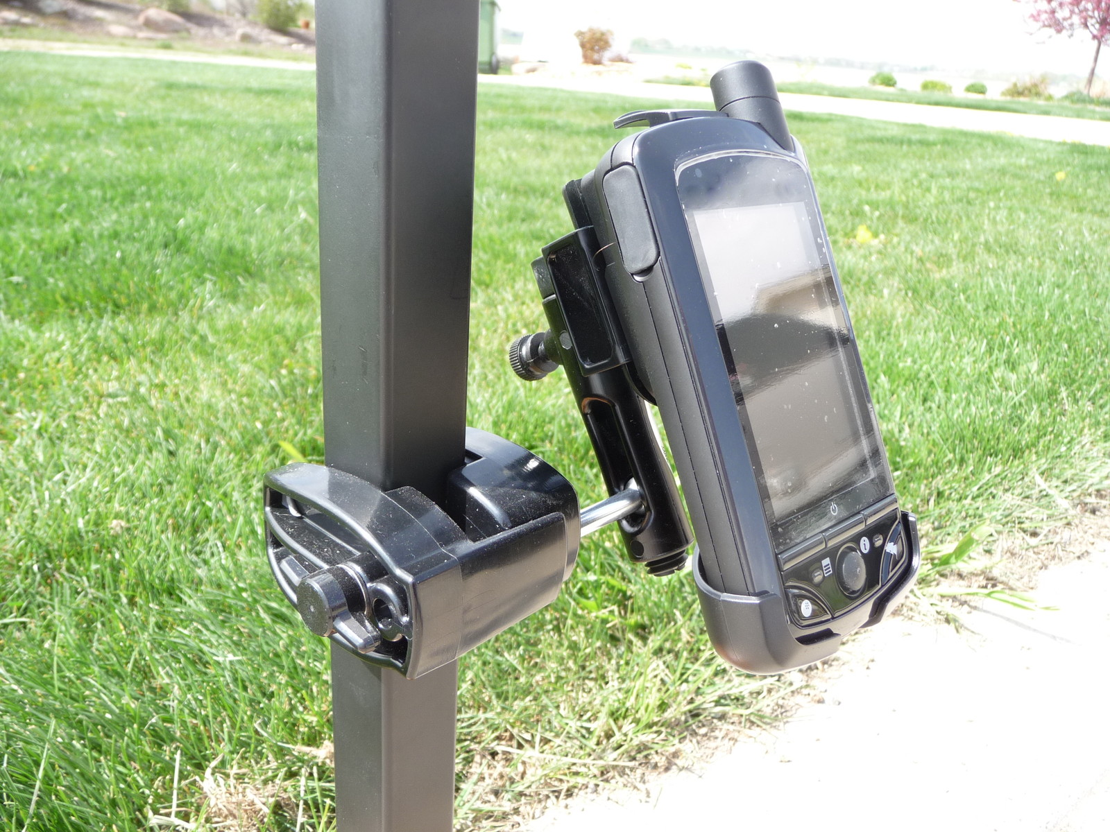 Golf Cart gps Mount for SkyCaddie - Stop using the Cup Holder