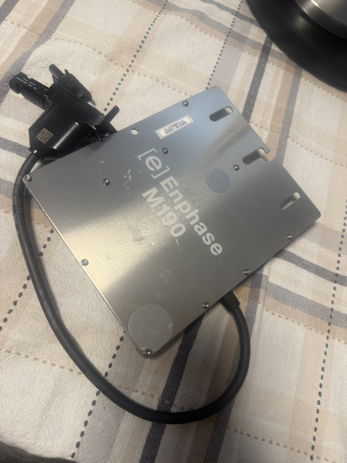 Enphase M190-60-2LL-S22-IG Micro Inverter