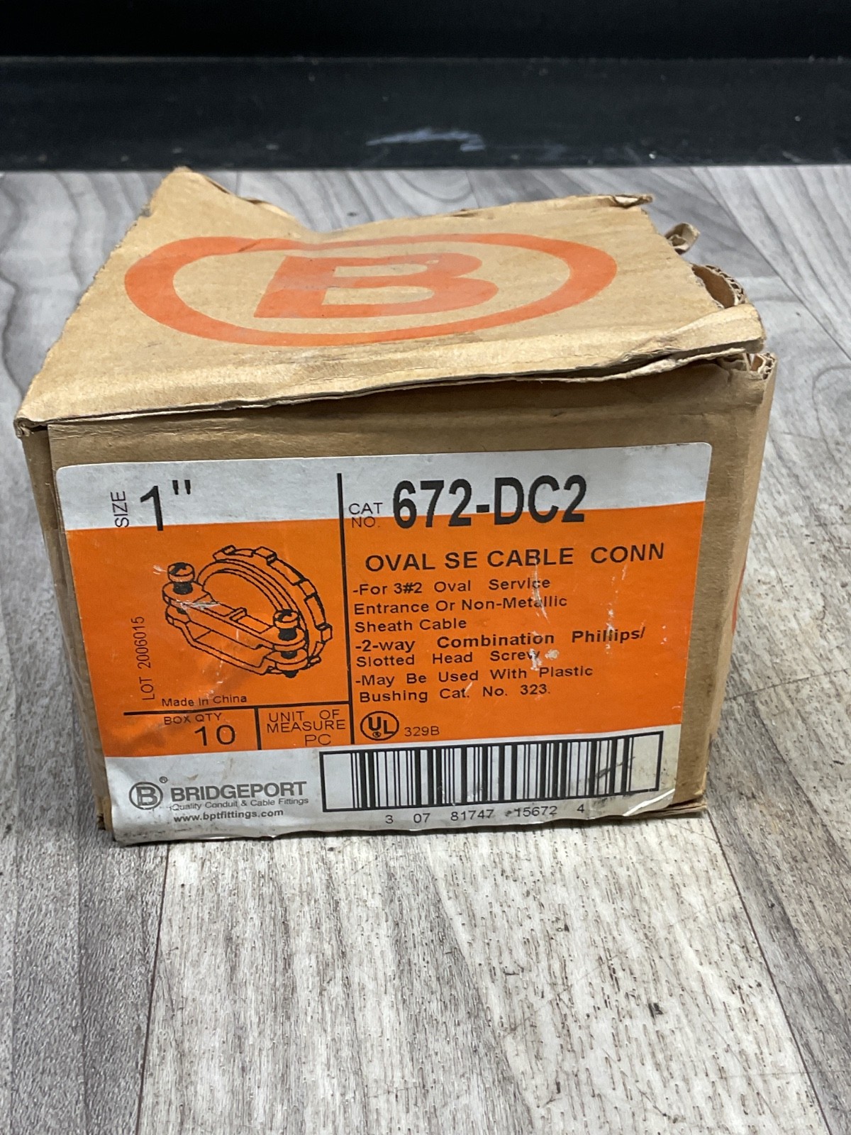 BRIDGEPORT 672-DC2 OVAL SE CABLE CONN. *BOX OF 10* #4025C104PR4SI