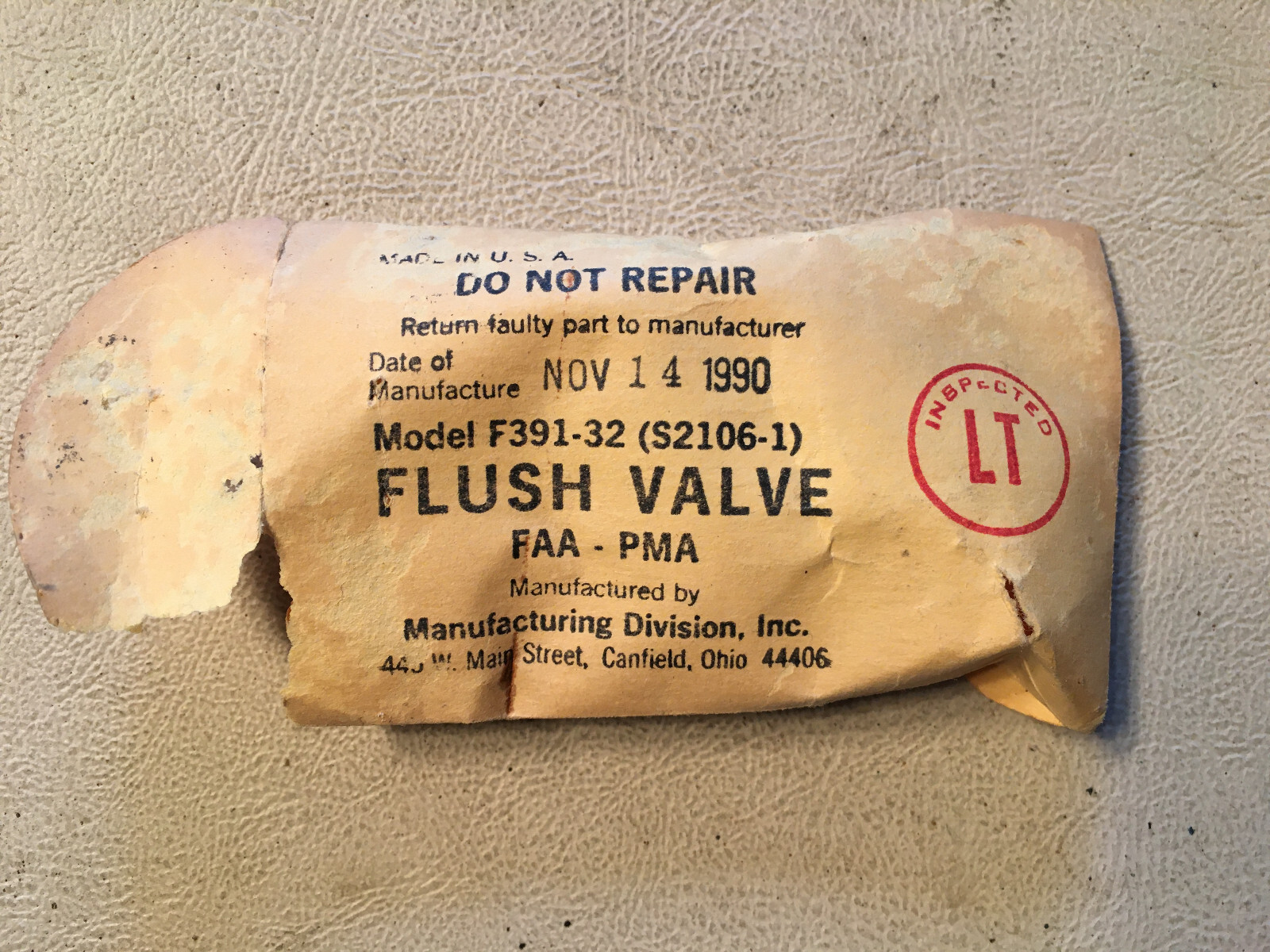Cessna S2106-1 Flush Valve F391-32
