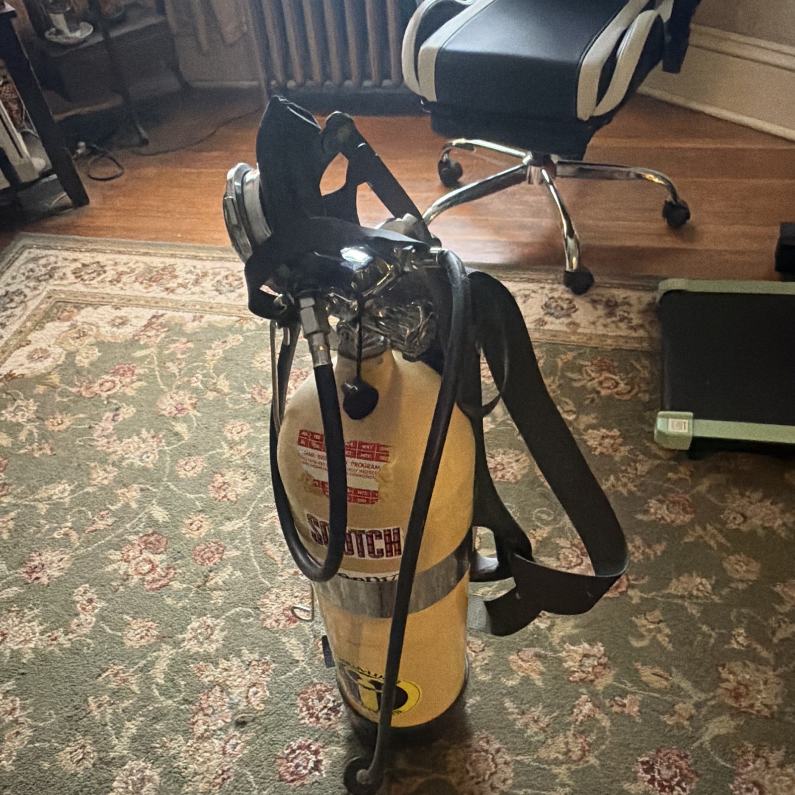 Healthways Scubapak Scuba Tank w/ Regulator, Pressure Gauge & Harness