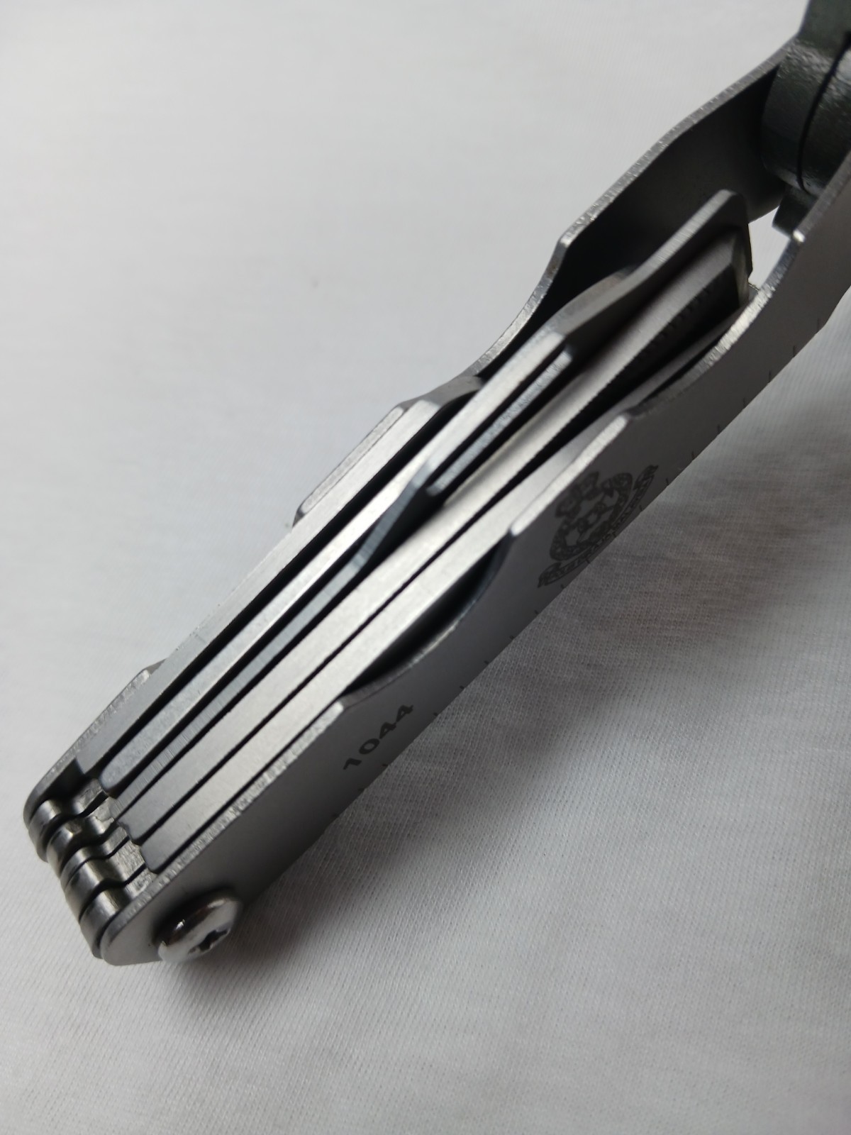 Kutmaster Multimaster 1044 Multi-Tool Pliers w/ Knife Saw File Hook Bit Driver