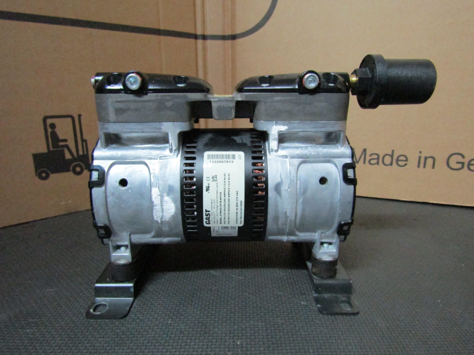 Ramvac Aeras Compressor Head (1/2 HP) GAST - Knocking - For Parts or Repair Only