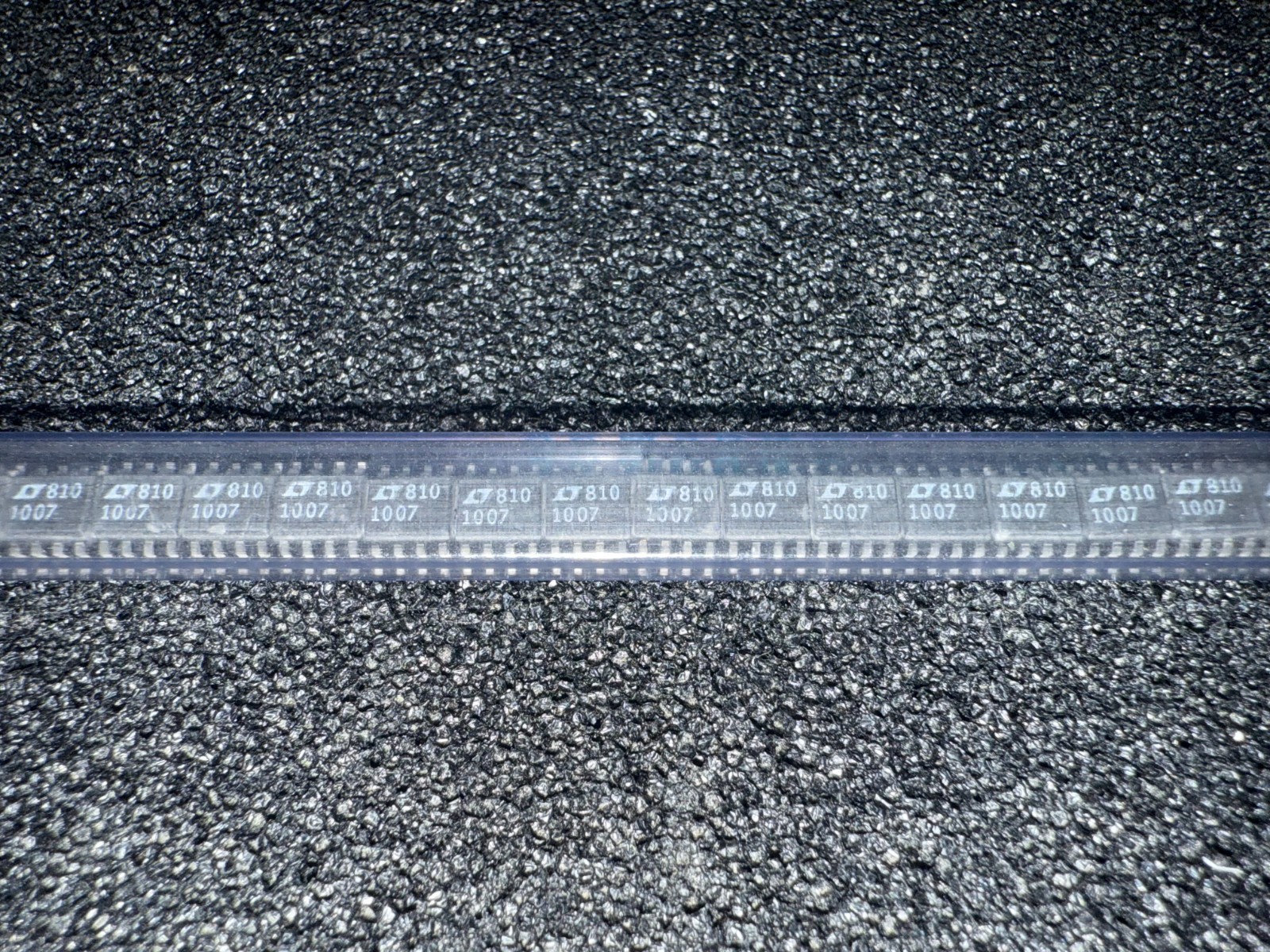 LT1007CS8