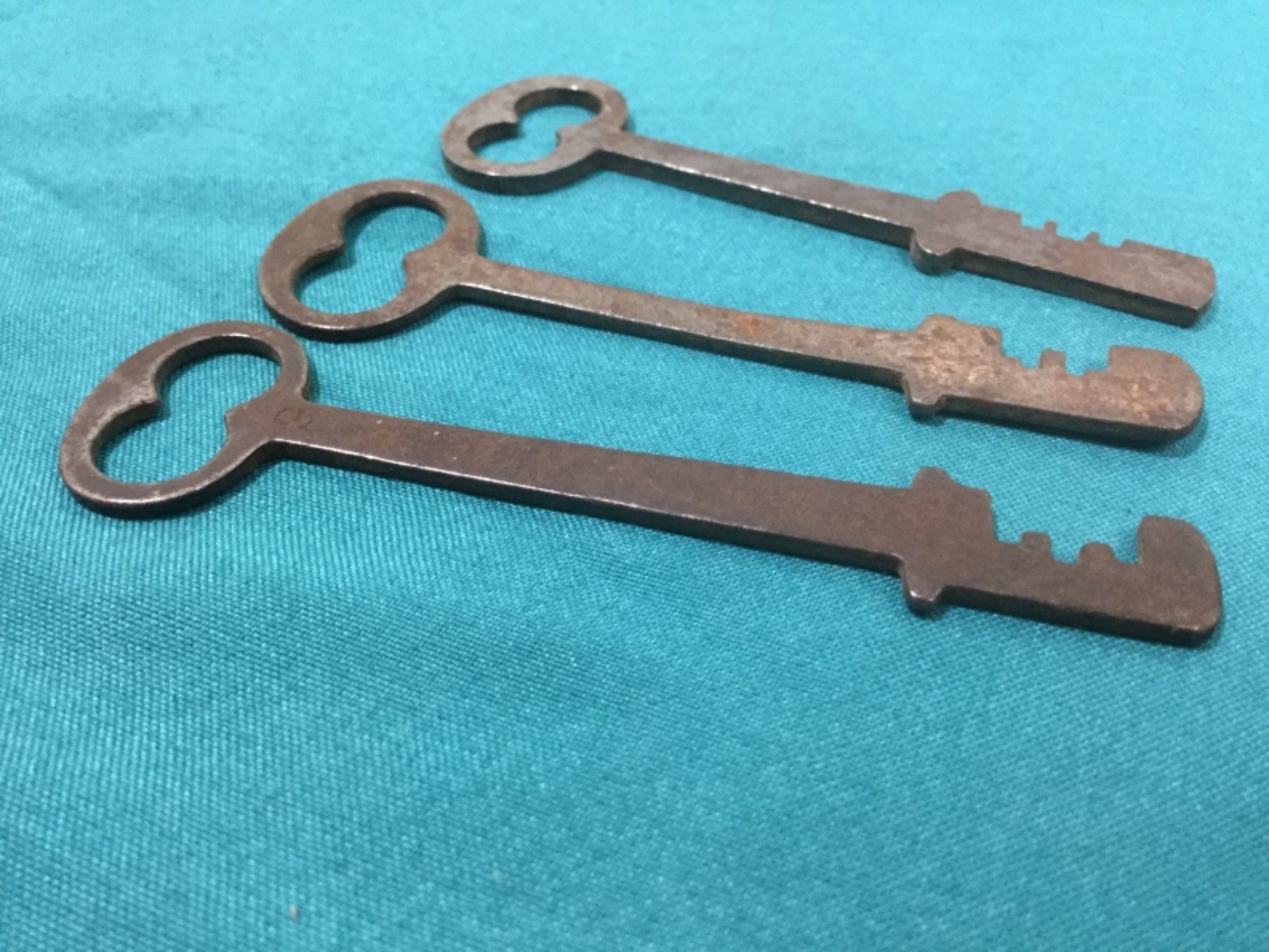 Unique Side Cut Bit Keys, Set of 3 - Locksmith
