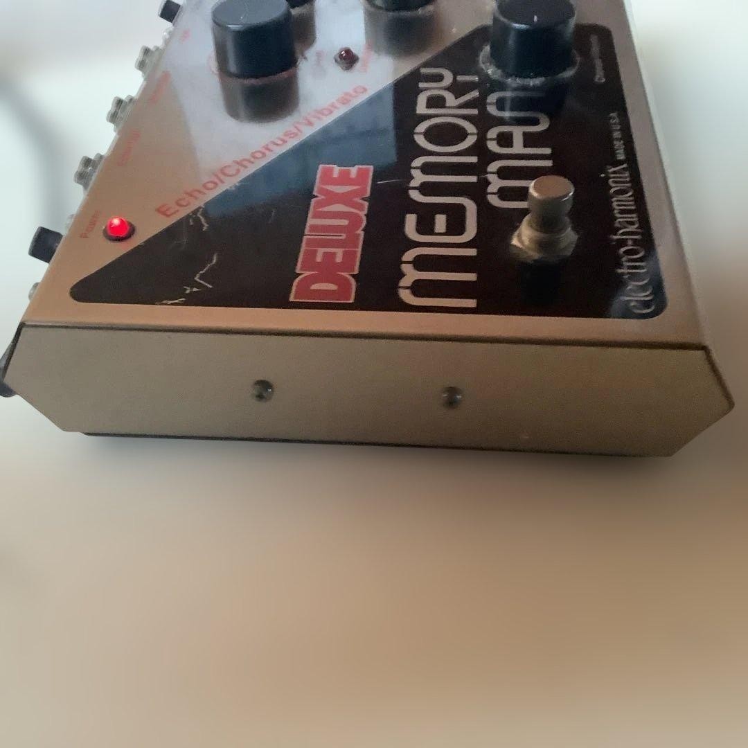 Vintage Electro-Harmonix Deluxe Memory Man Echo Chorus Vibrato Effect Pedal