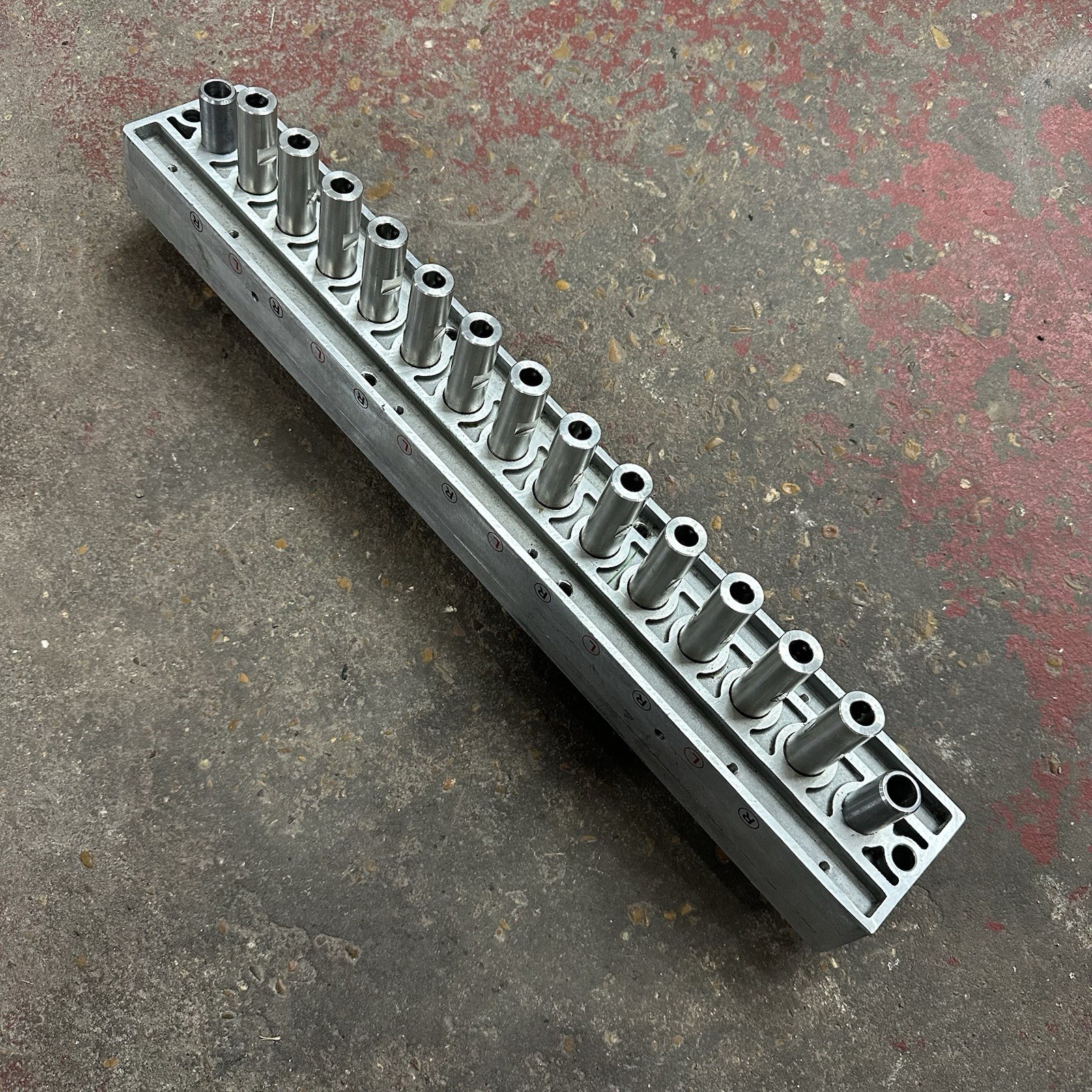 Industrial 16-Station Synchronized Rotary Fixture / Tool Holder / Unknown OEM