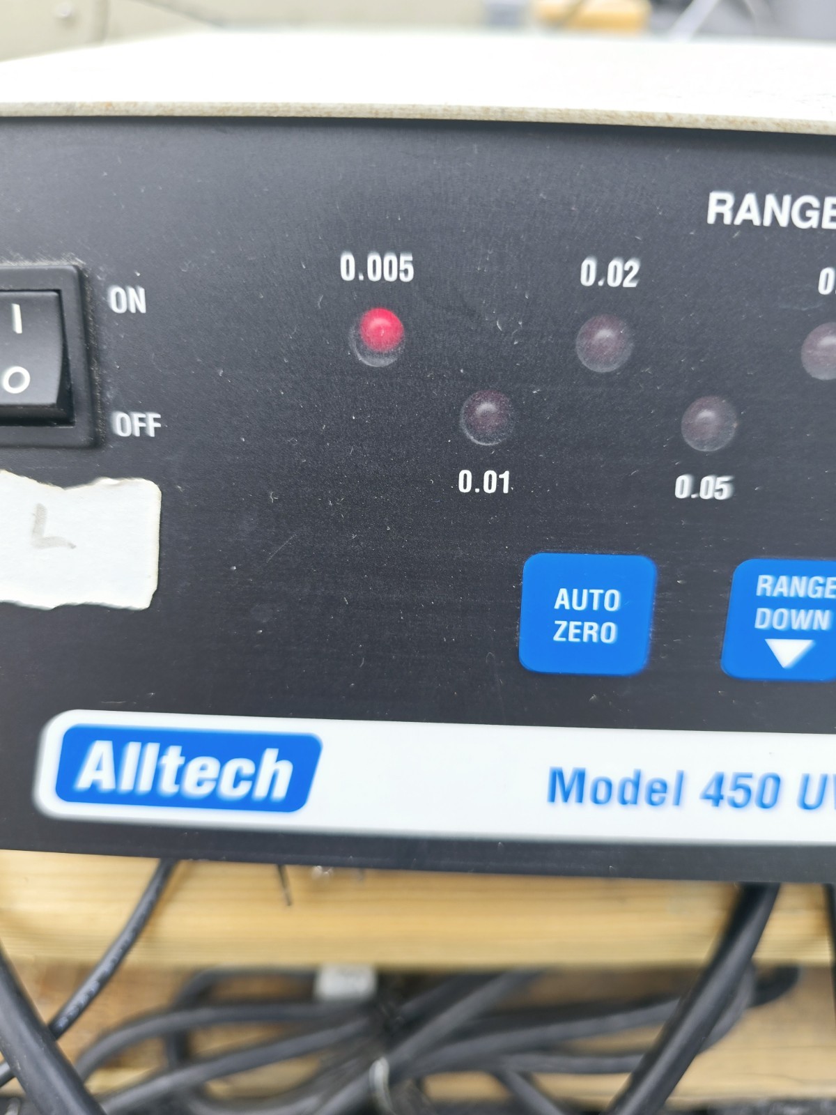 Alltech Model 450 UV Detector