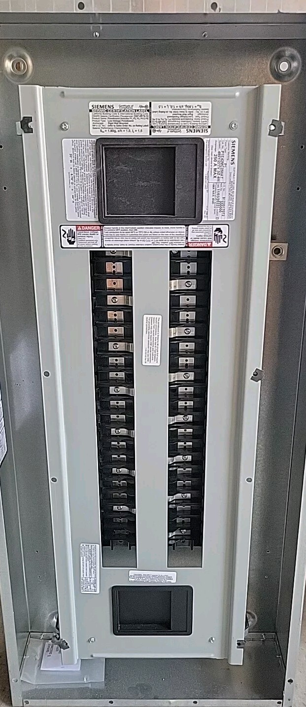Siemens P1E42MC250AT  250 Amp 3-Phase 42 circuits MLO Panelboard CAN+BOX 20x44