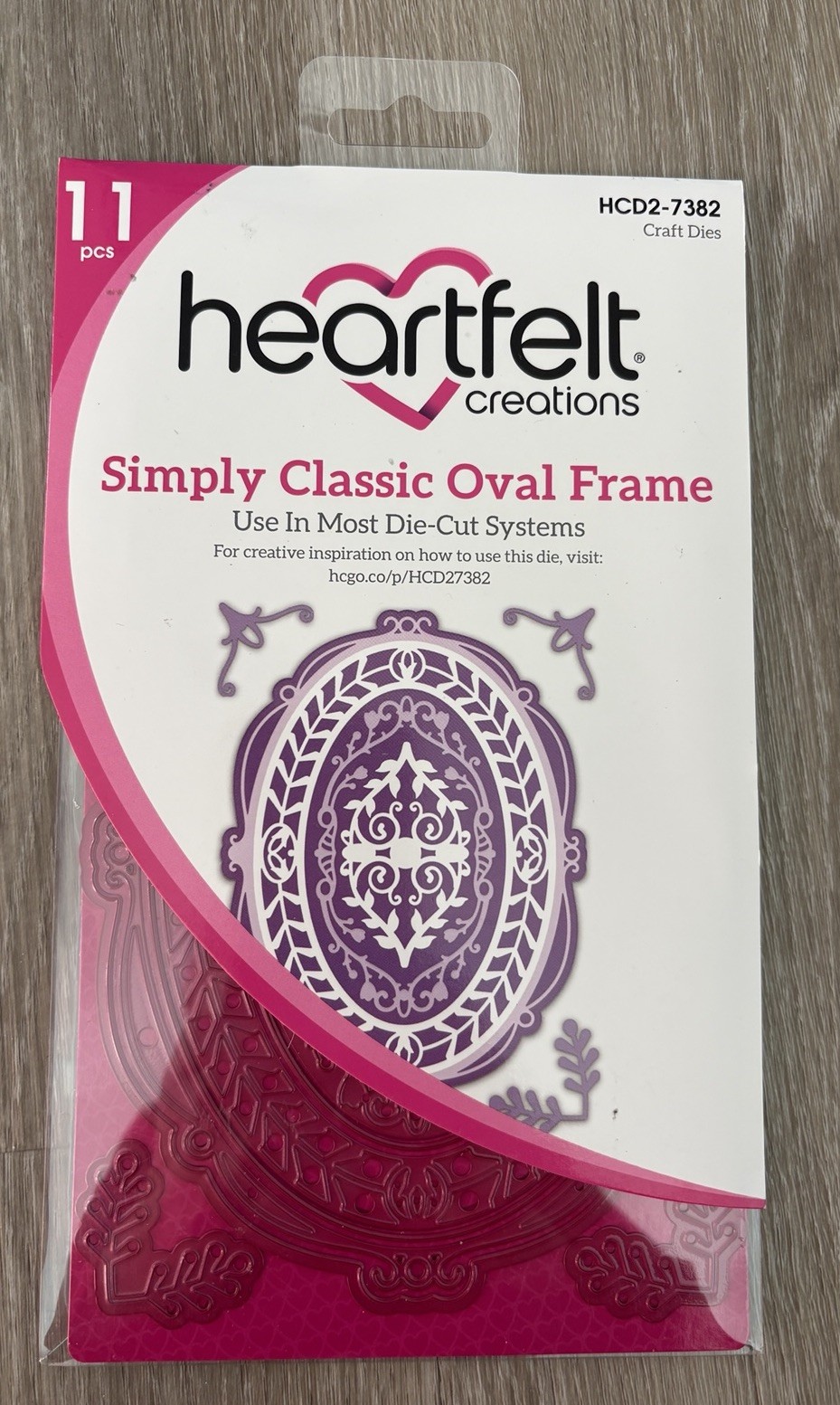 Heartfelt Creations Simply Classic Oval Frame Die Set