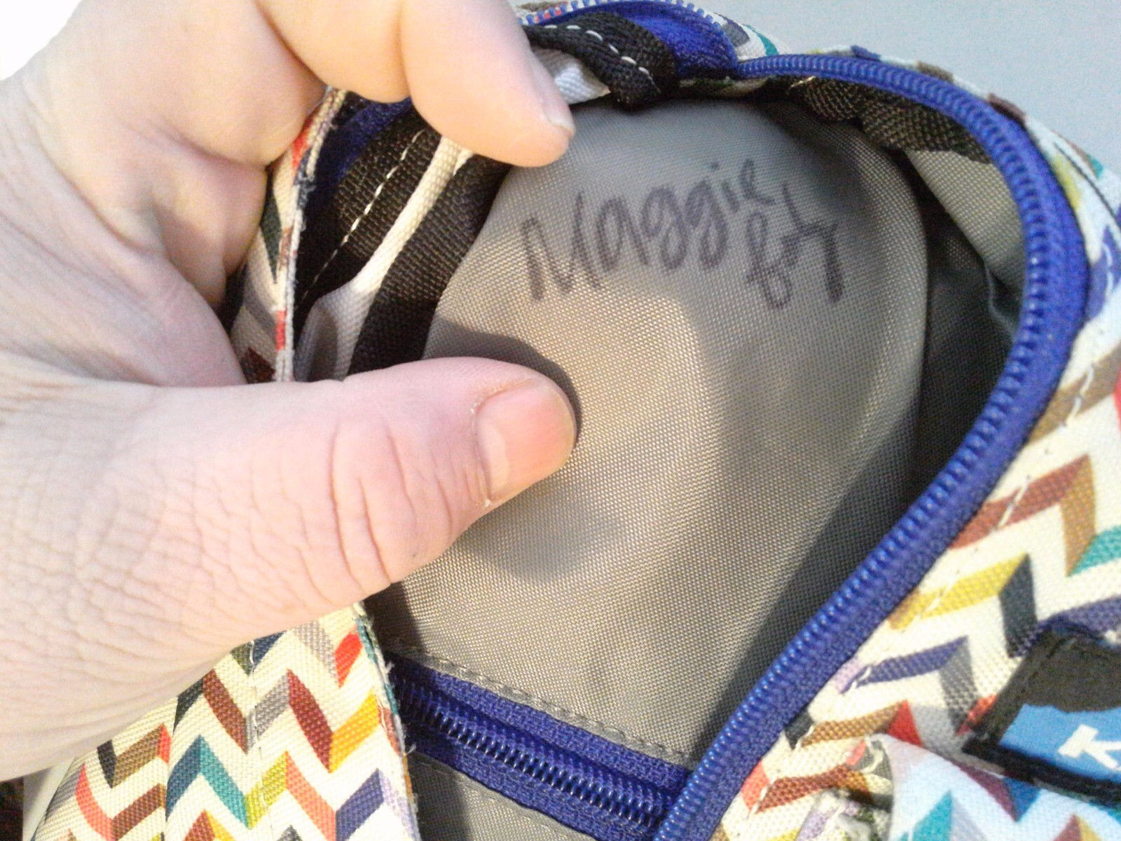 Kavu Rope Sling Bag Crossbody Backpack Multicolor Chevron Pattern Nice!