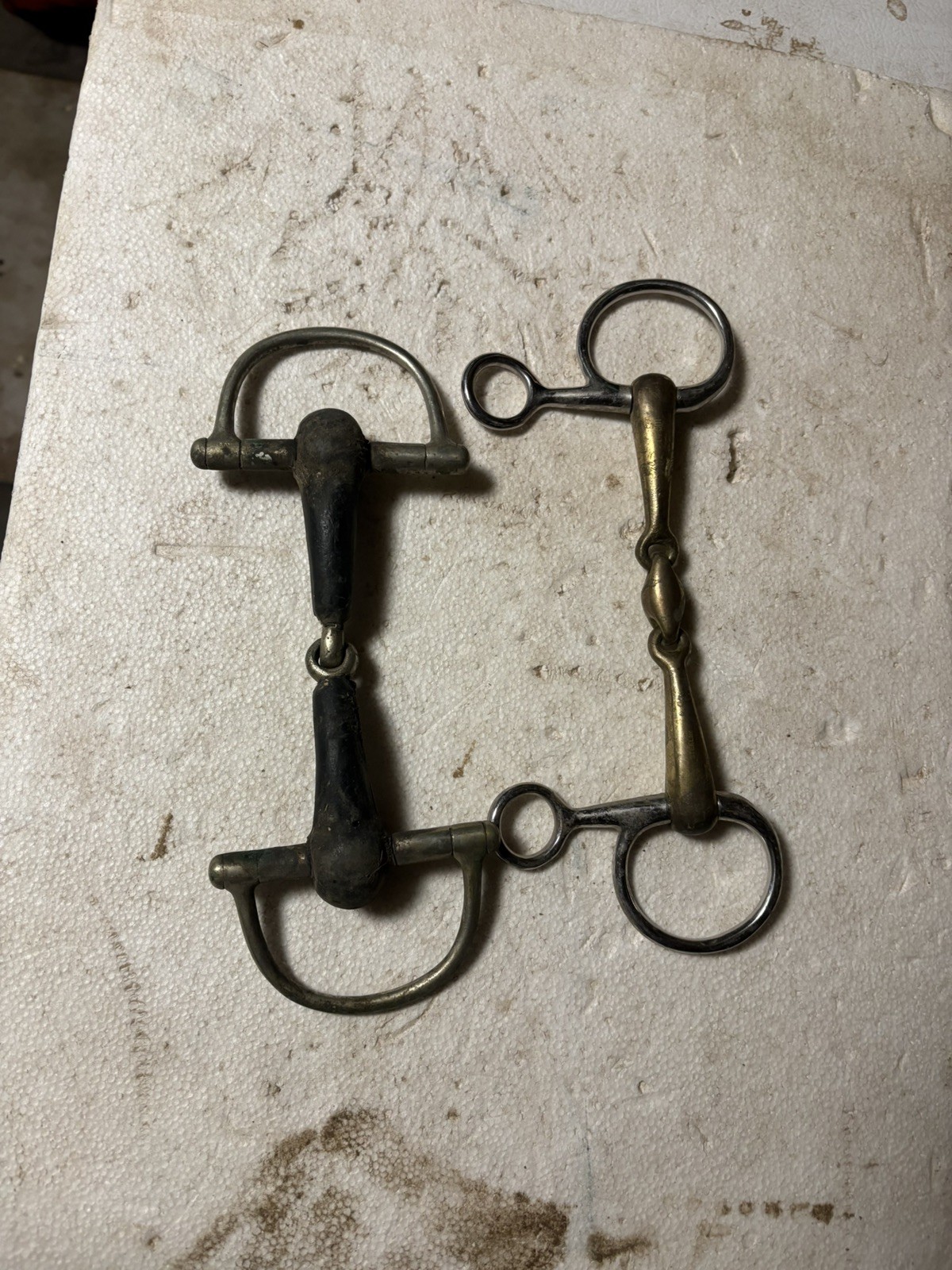 Lot Of 2 Snaffle Bit Eggbutt Shanked Rubber Brass 5 1/2 & 5