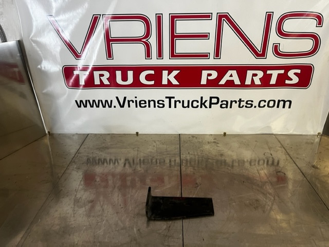 KENWORTH KENWORTH RH / PASS SIDE CROSSMEMBER GUSSET K140-2433R