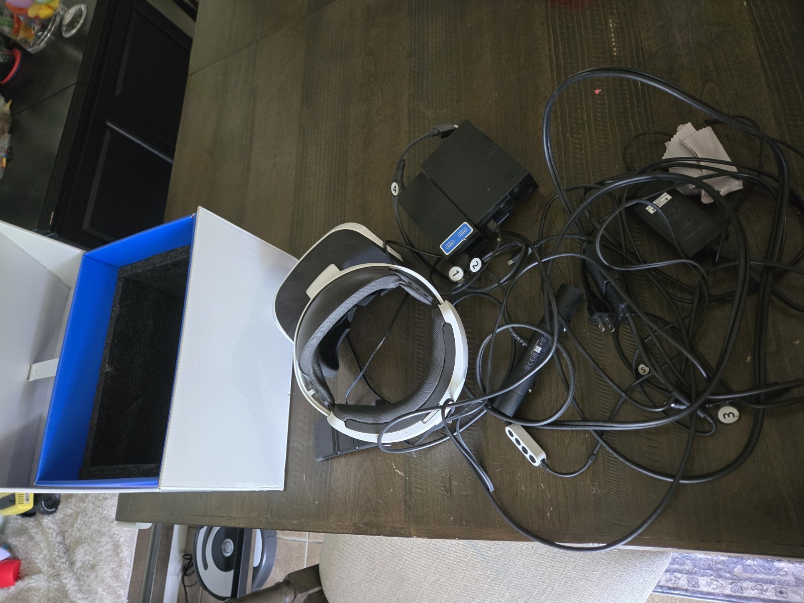 Sony CUH-ZVR1 PlayStation VR For PS4 - Used Twice No Instruction Manual