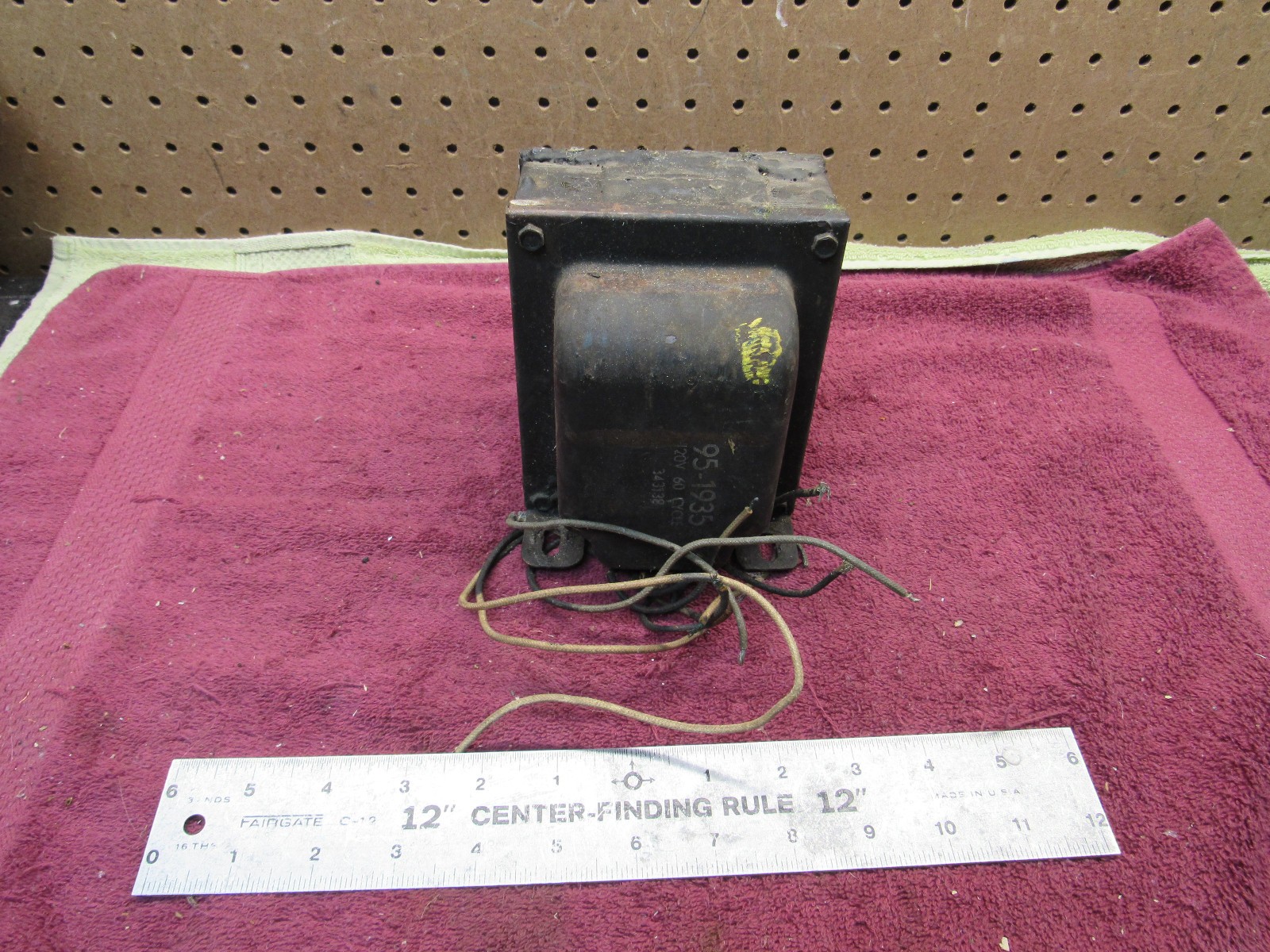 VINTAGE UNKNOWN POWER TRANSFORMER 95-1935 120V 343138