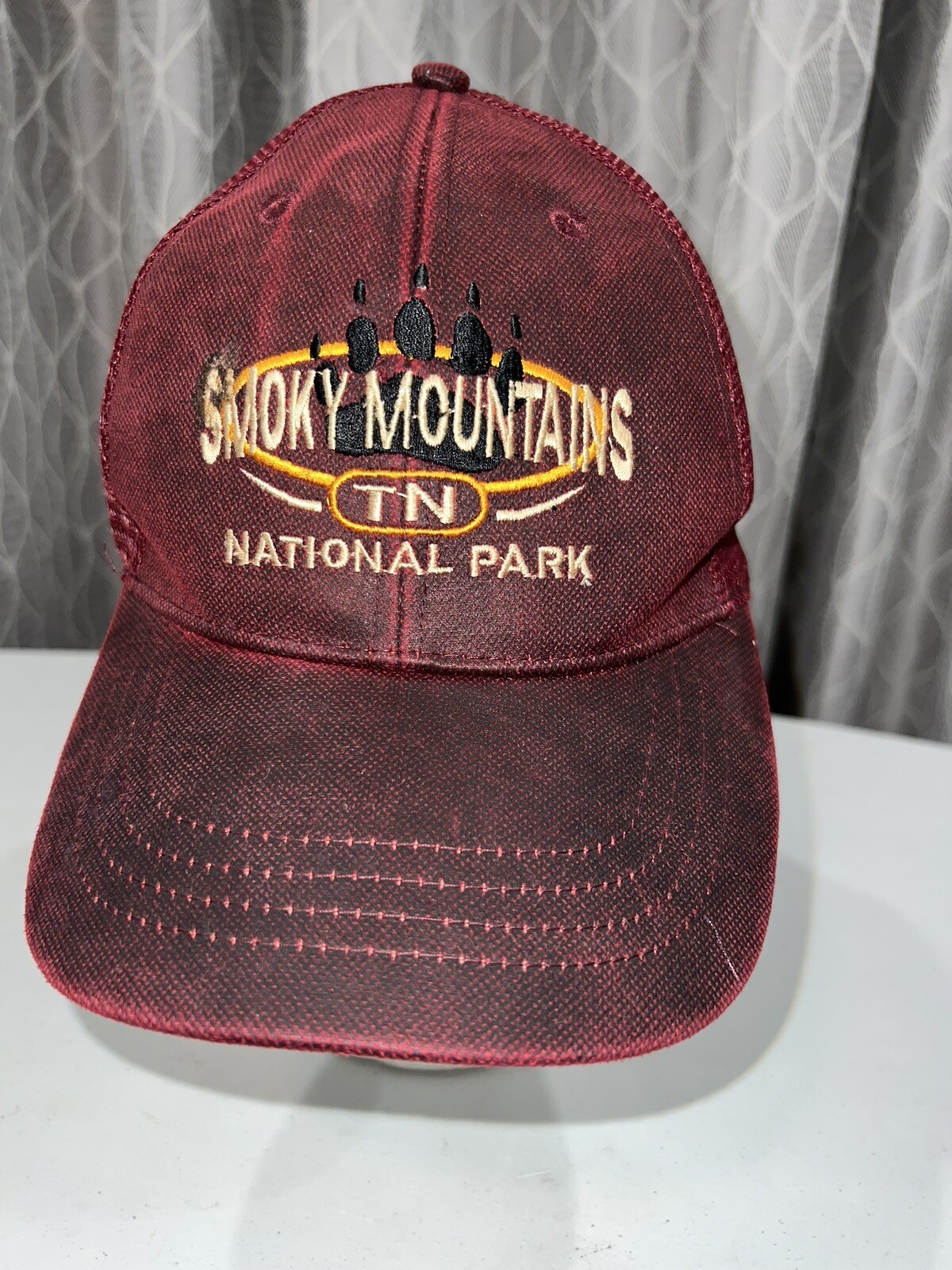 Smokey Mountains TN Trucker type hat with oil wash fabric and mesh OSFA VGC