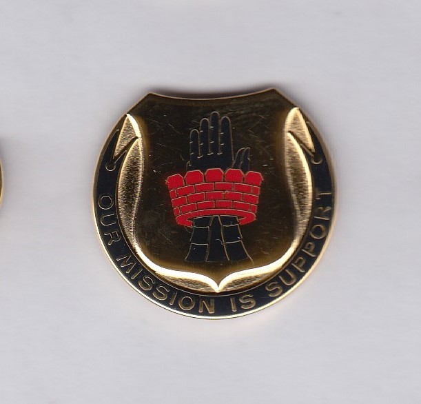 US Army 235th Support Bn Quartermaster QM Supply crest DUI badge M-22