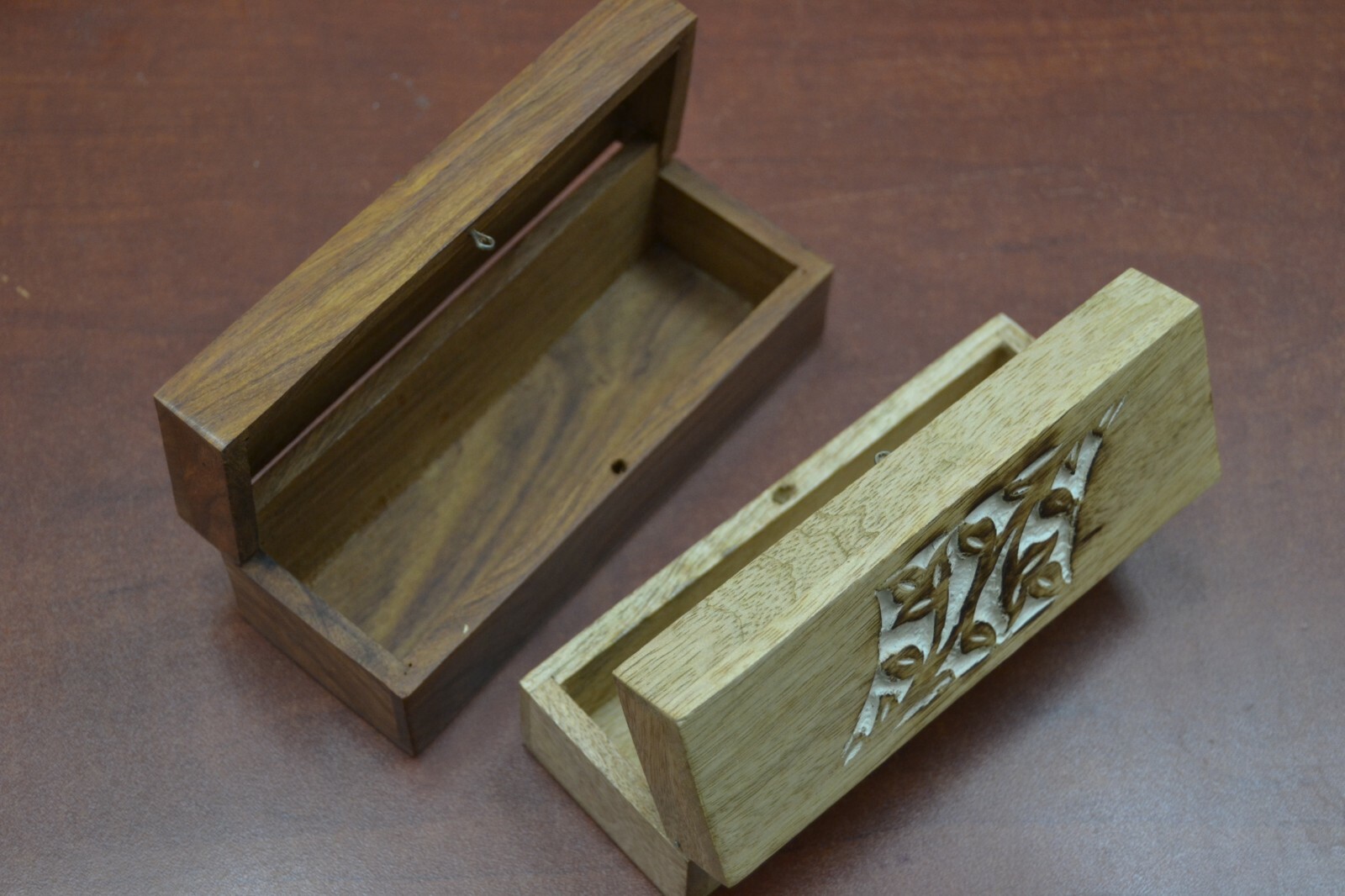 2 PCS SET HANDMADE CARVED STORAGE KEEPSAKE WOOD BOXES #F-294