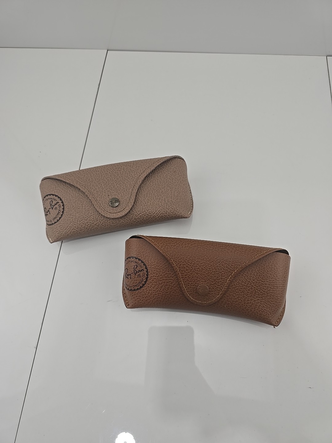 (2) Ray ban Leather Pouches Universal Soft Sunglasses Beige/brown